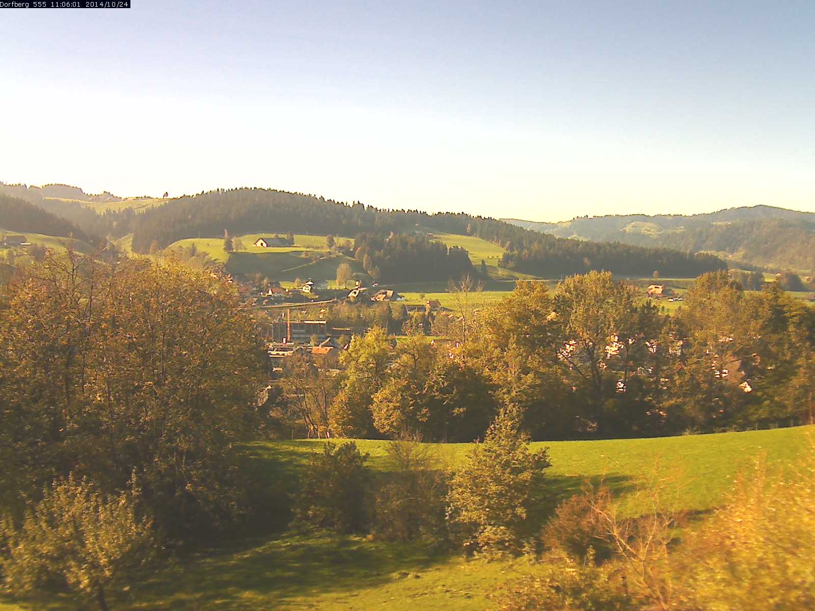 Webcam-Bild: Aussicht vom Dorfberg in Langnau 20141024-110601