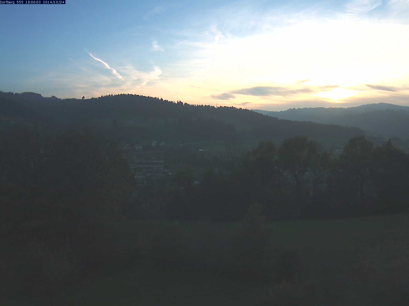 Webcam-Bild: Aussicht vom Dorfberg in Langnau 20141024-180601