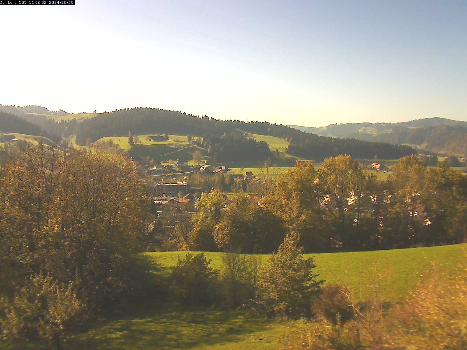 Webcam-Bild: Aussicht vom Dorfberg in Langnau 20141029-110601