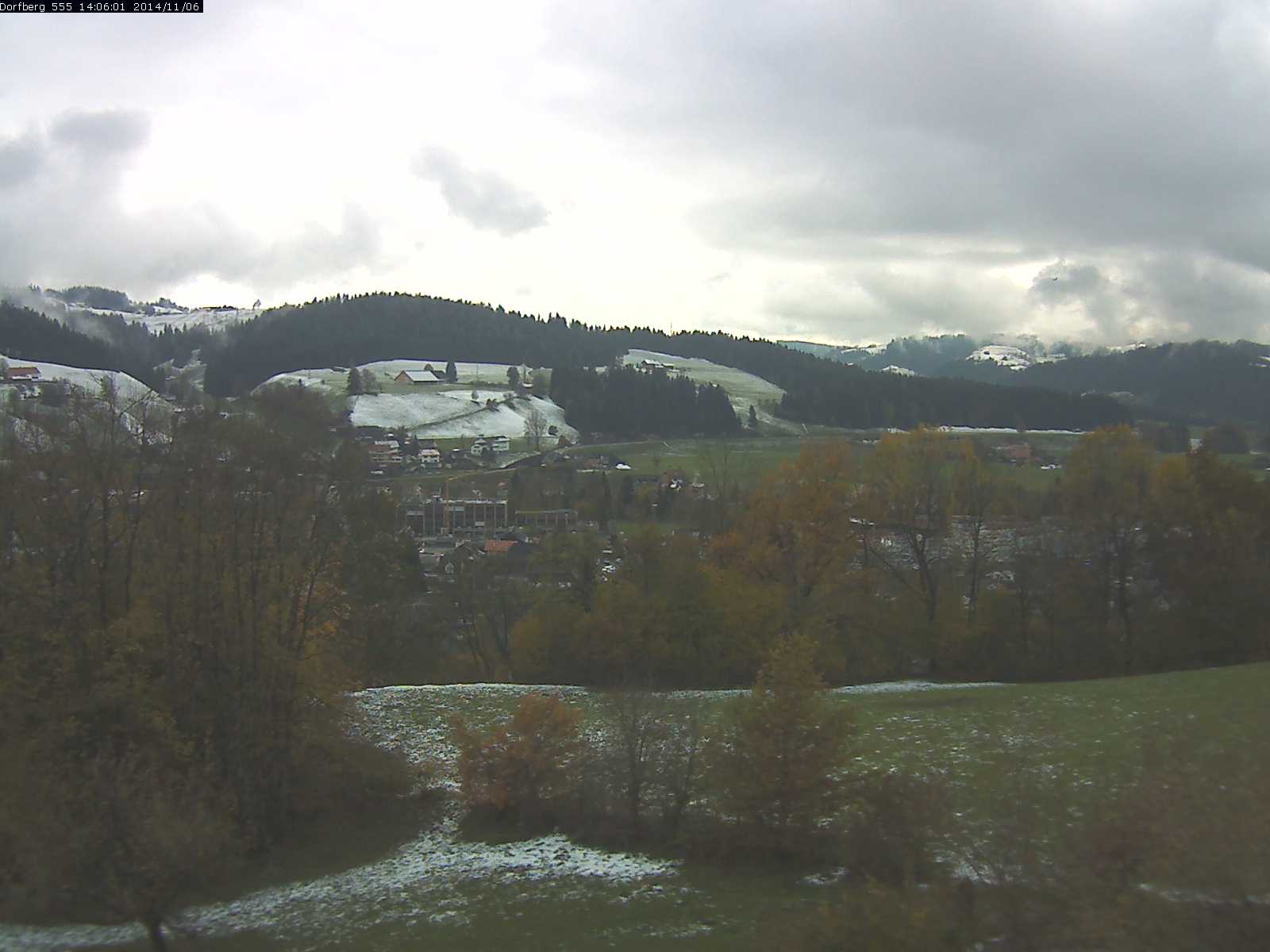 Webcam-Bild: Aussicht vom Dorfberg in Langnau 20141106-140601