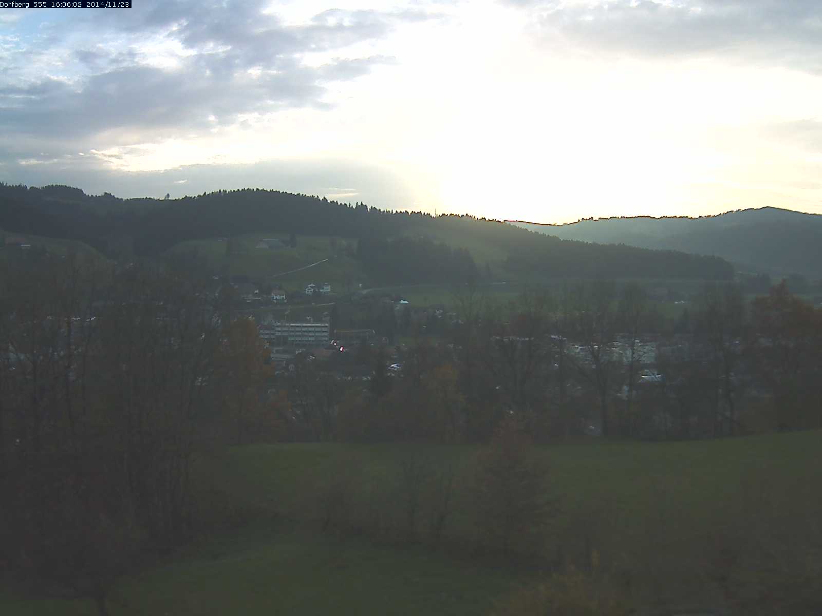 Webcam-Bild: Aussicht vom Dorfberg in Langnau 20141123-160602