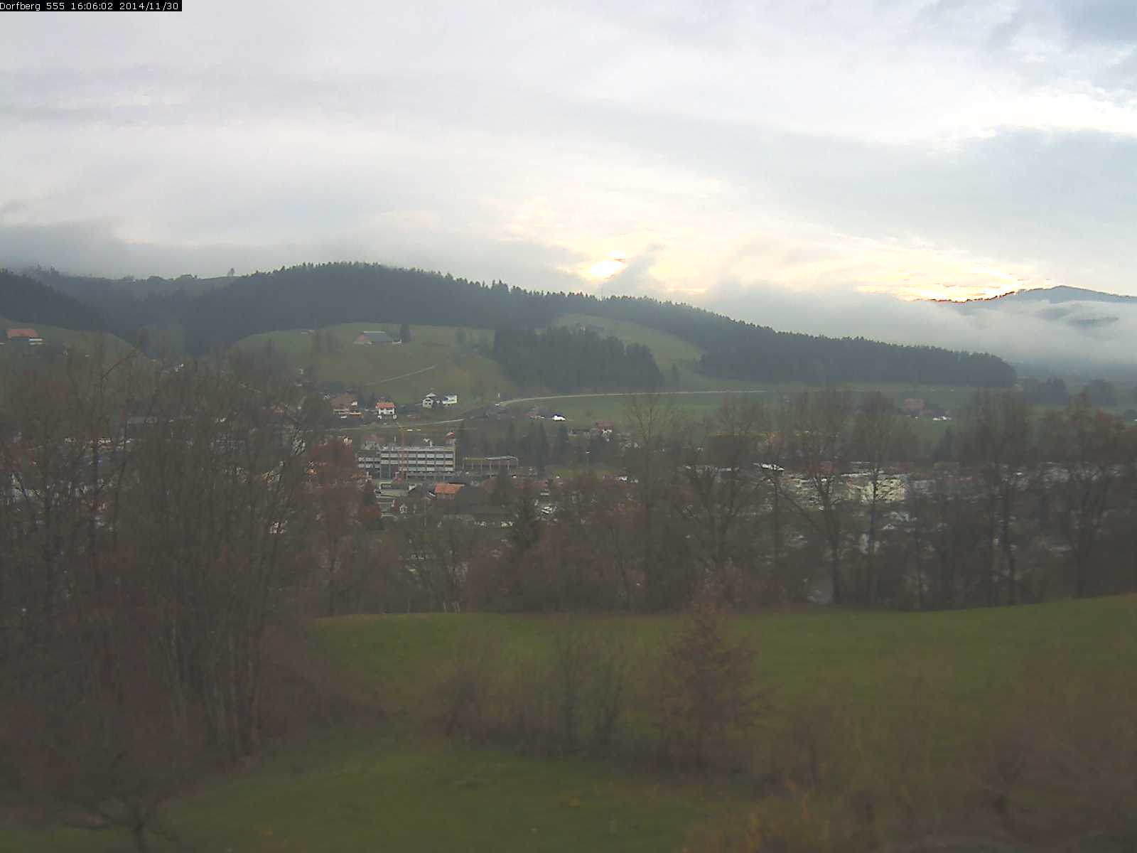 Webcam-Bild: Aussicht vom Dorfberg in Langnau 20141130-160601