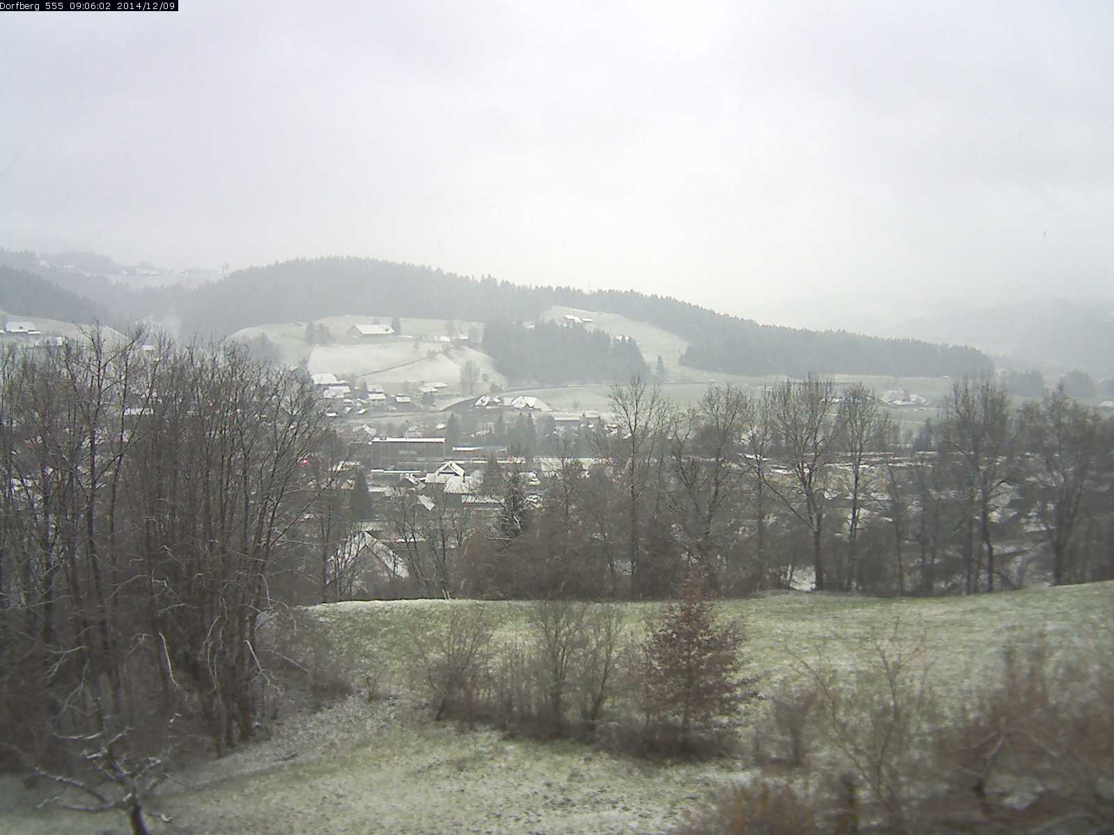 Webcam-Bild: Aussicht vom Dorfberg in Langnau 20141209-090601