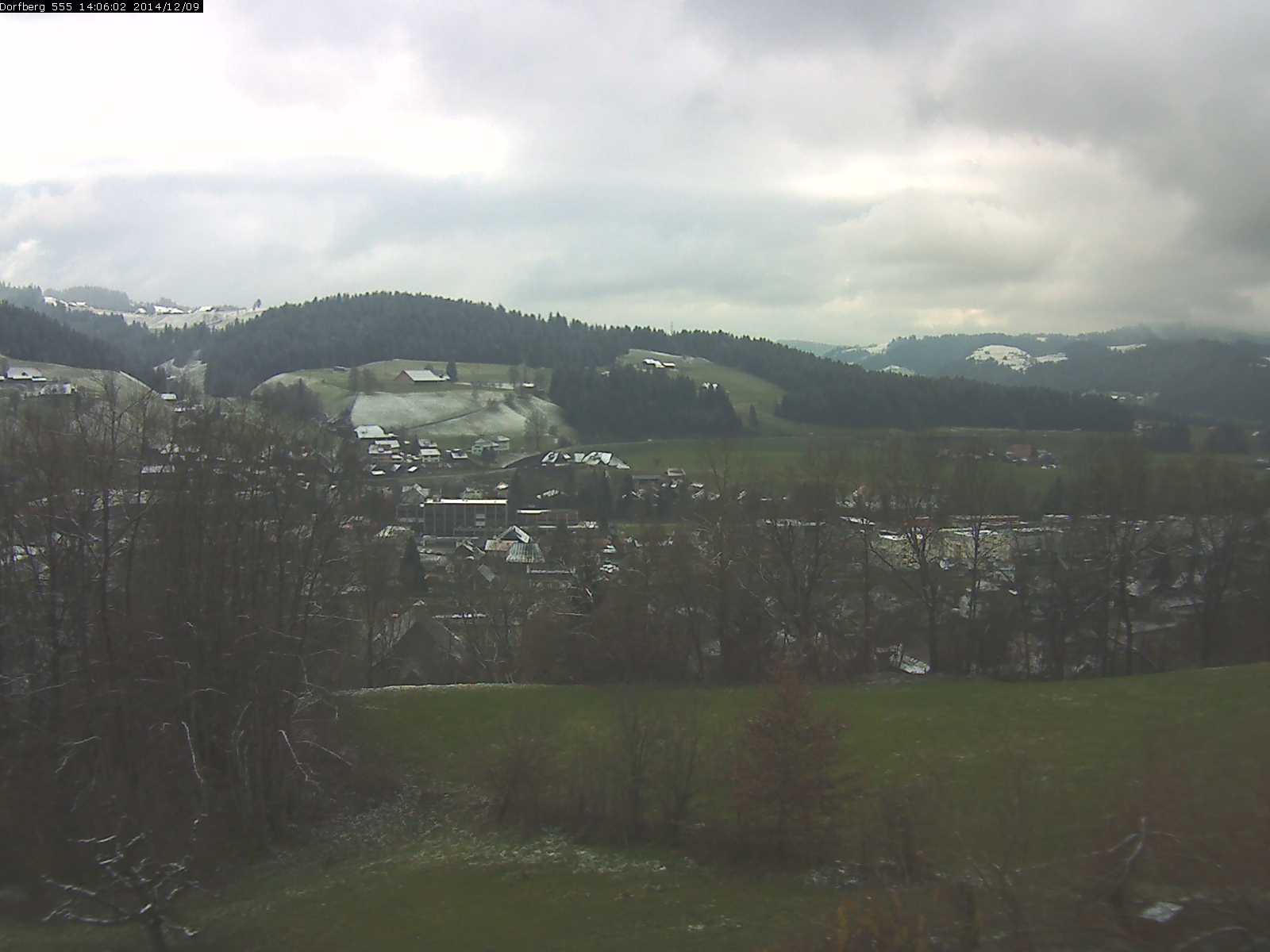 Webcam-Bild: Aussicht vom Dorfberg in Langnau 20141209-140601