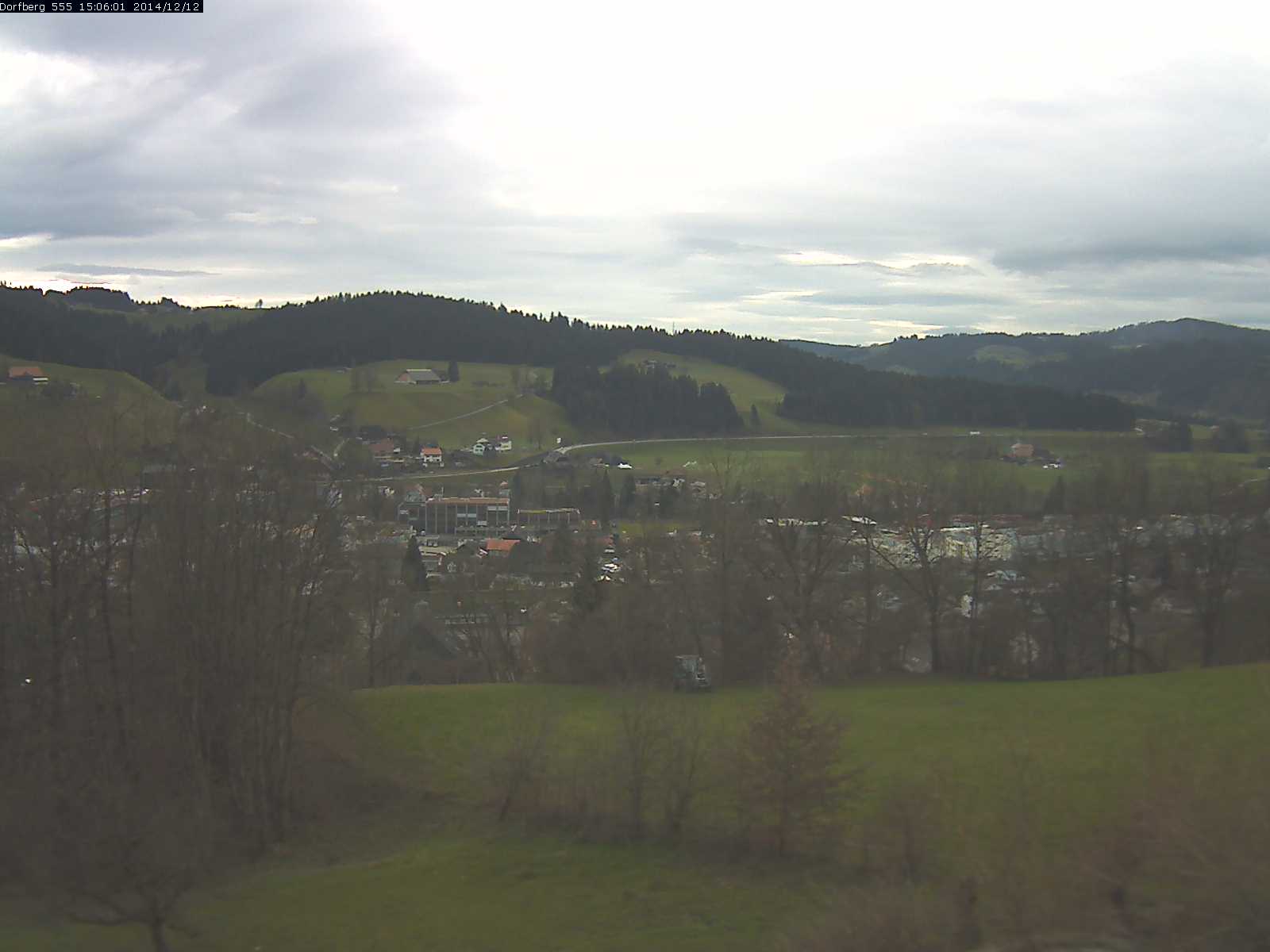 Webcam-Bild: Aussicht vom Dorfberg in Langnau 20141212-150601