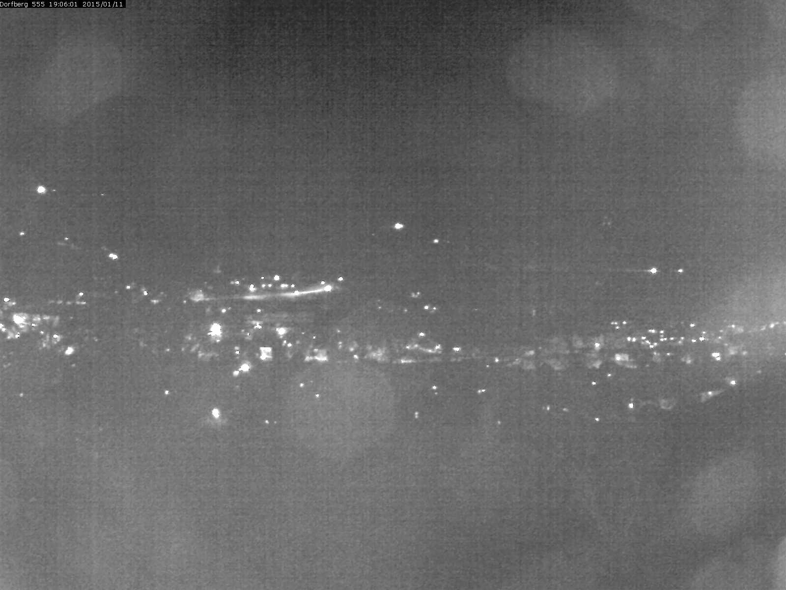 Webcam-Bild: Aussicht vom Dorfberg in Langnau 20150111-190601