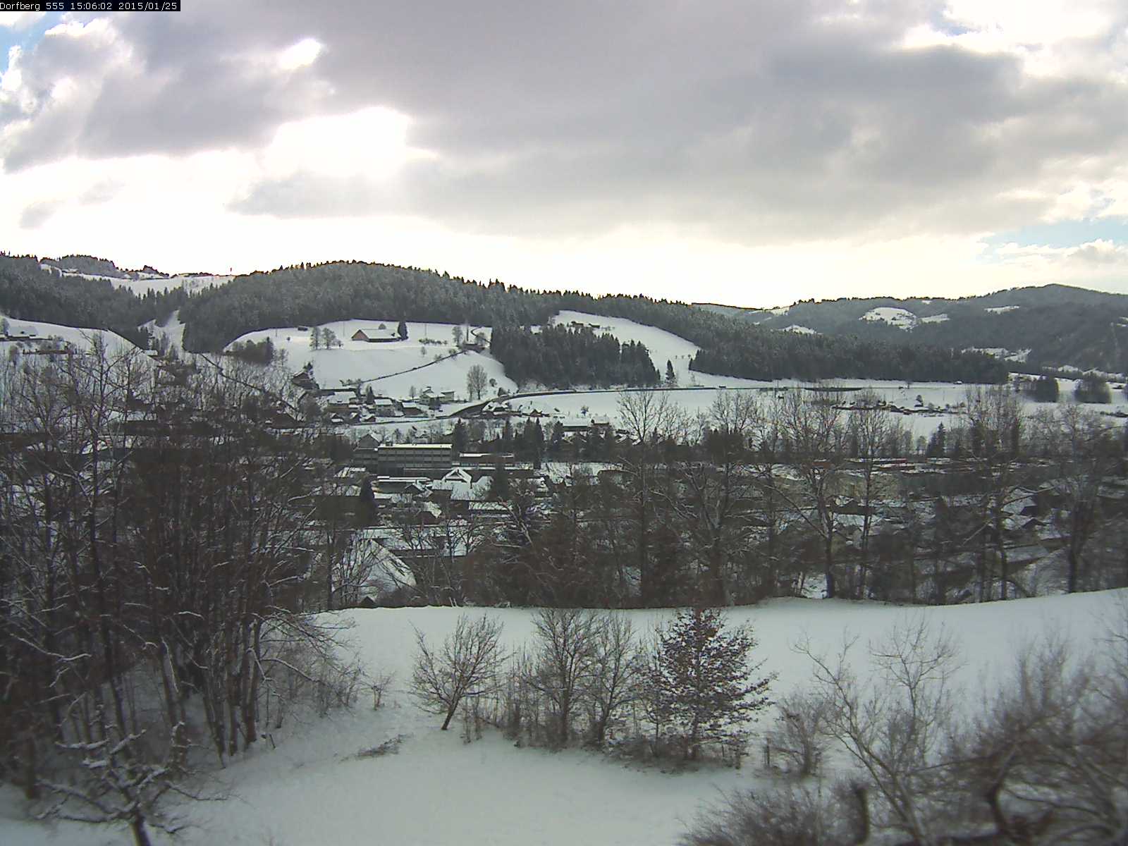 Webcam-Bild: Aussicht vom Dorfberg in Langnau 20150125-150601