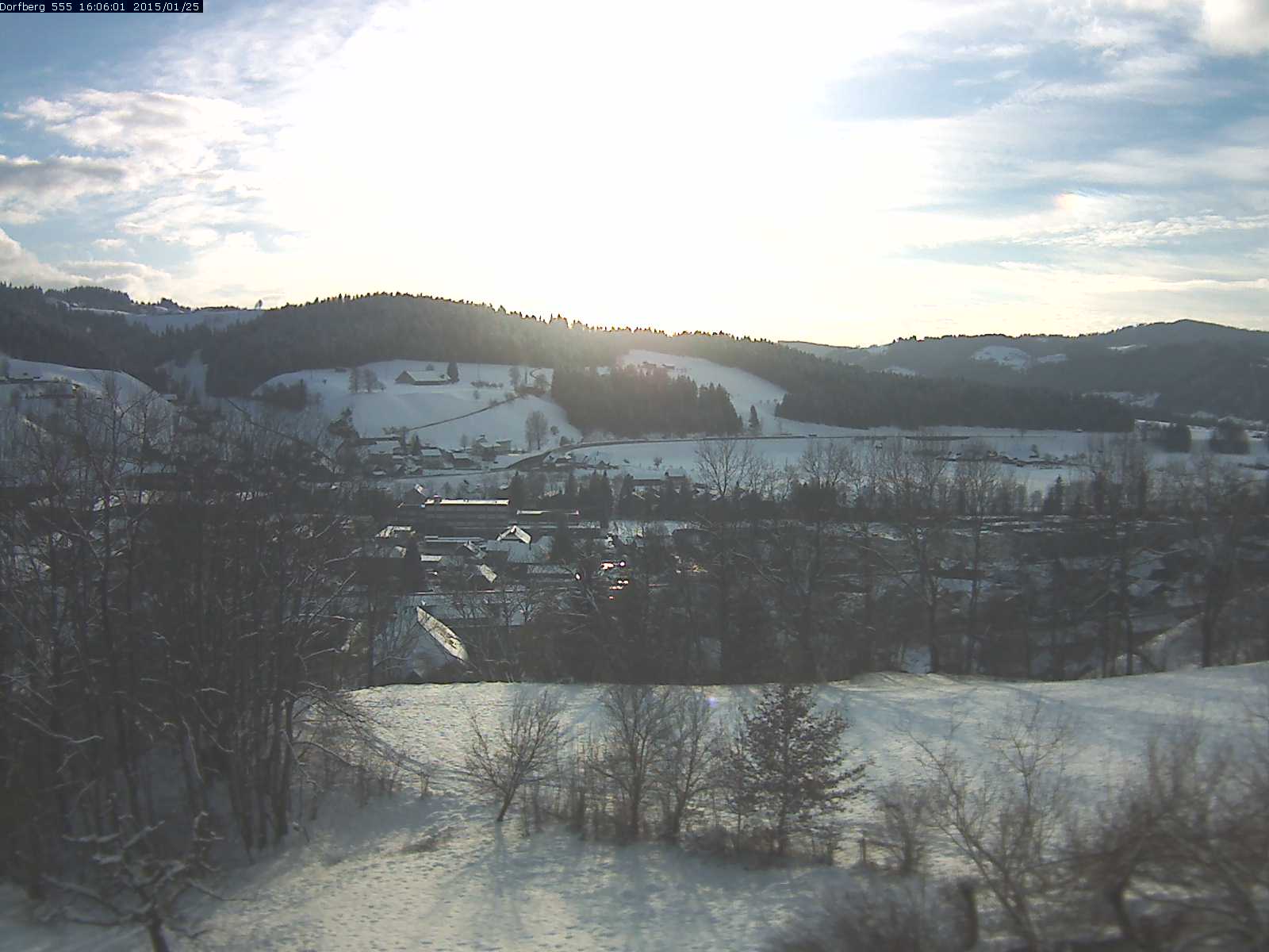 Webcam-Bild: Aussicht vom Dorfberg in Langnau 20150125-160601