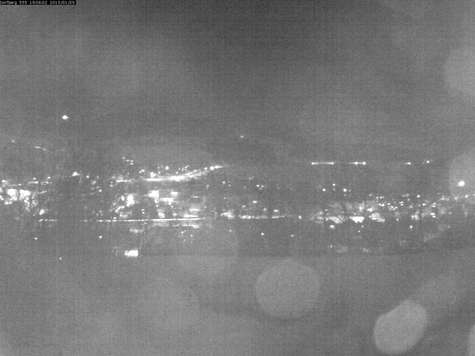Webcam-Bild: Aussicht vom Dorfberg in Langnau 20150129-190601