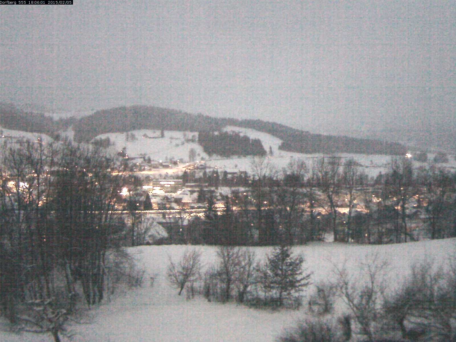 Webcam-Bild: Aussicht vom Dorfberg in Langnau 20150205-180601