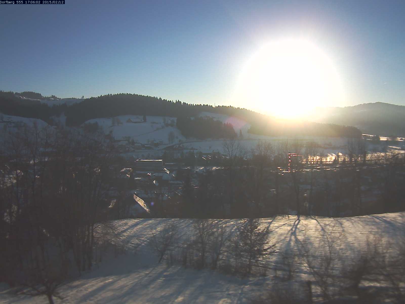Webcam-Bild: Aussicht vom Dorfberg in Langnau 20150212-170601