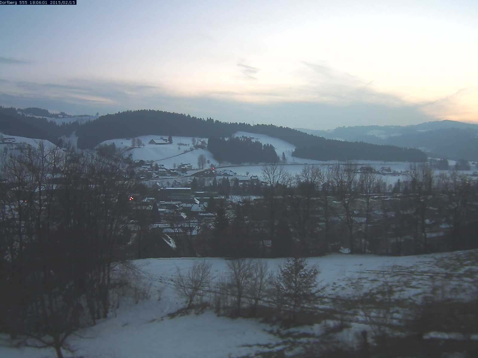 Webcam-Bild: Aussicht vom Dorfberg in Langnau 20150215-180601