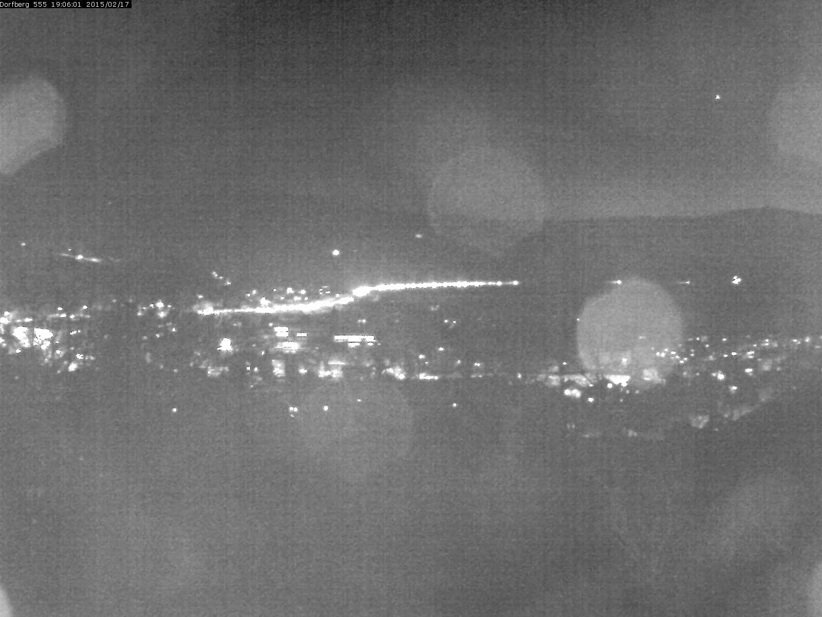 Webcam-Bild: Aussicht vom Dorfberg in Langnau 20150217-190601