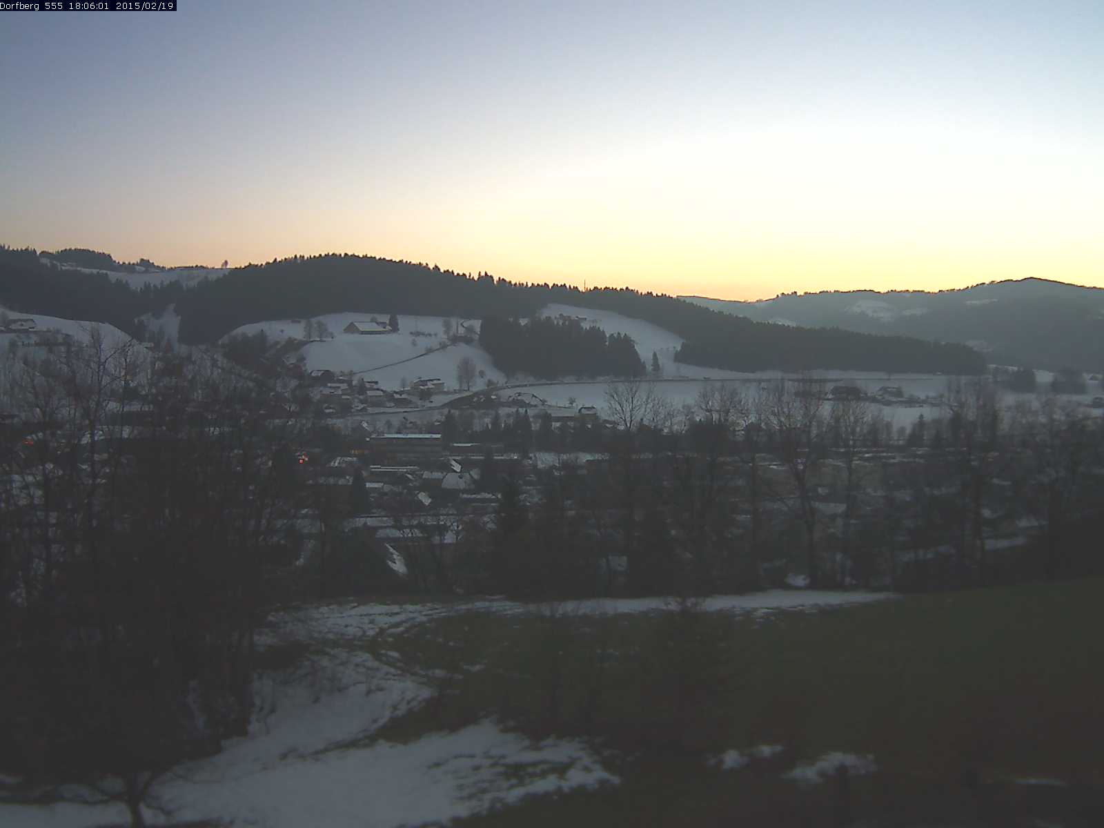 Webcam-Bild: Aussicht vom Dorfberg in Langnau 20150219-180601