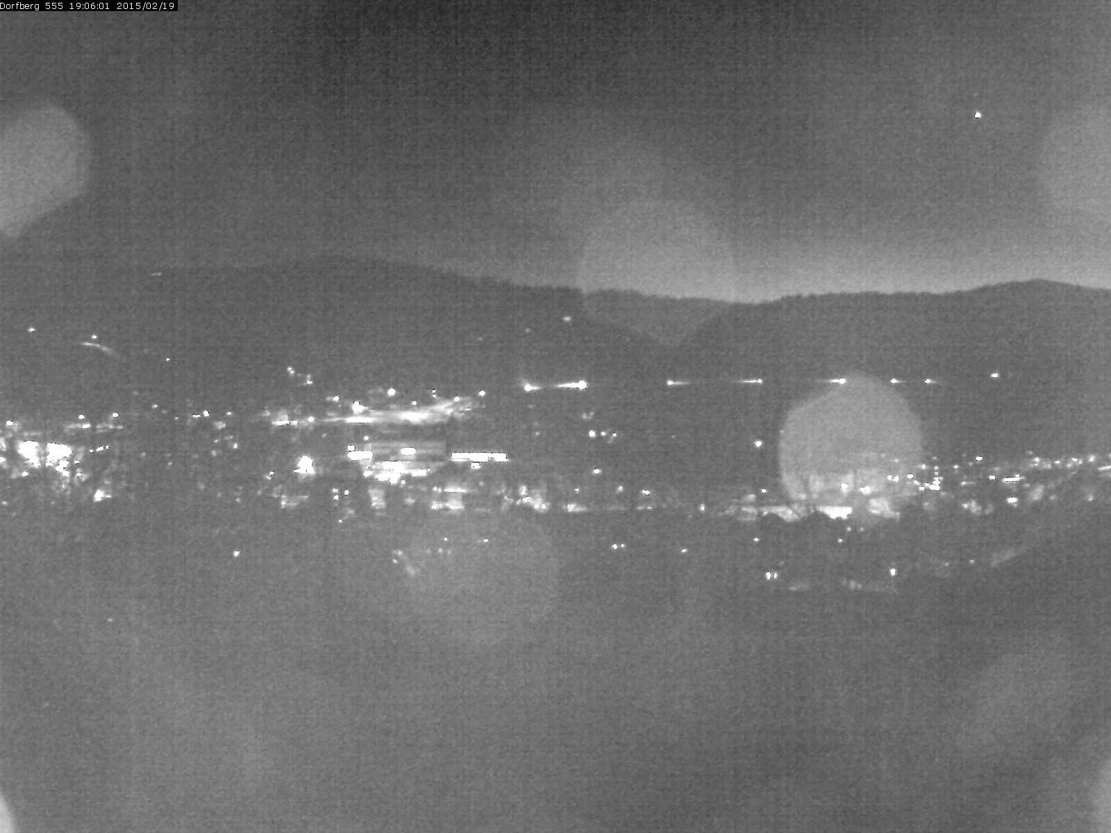 Webcam-Bild: Aussicht vom Dorfberg in Langnau 20150219-190601