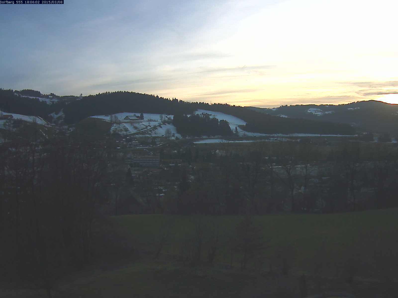 Webcam-Bild: Aussicht vom Dorfberg in Langnau 20150308-180601