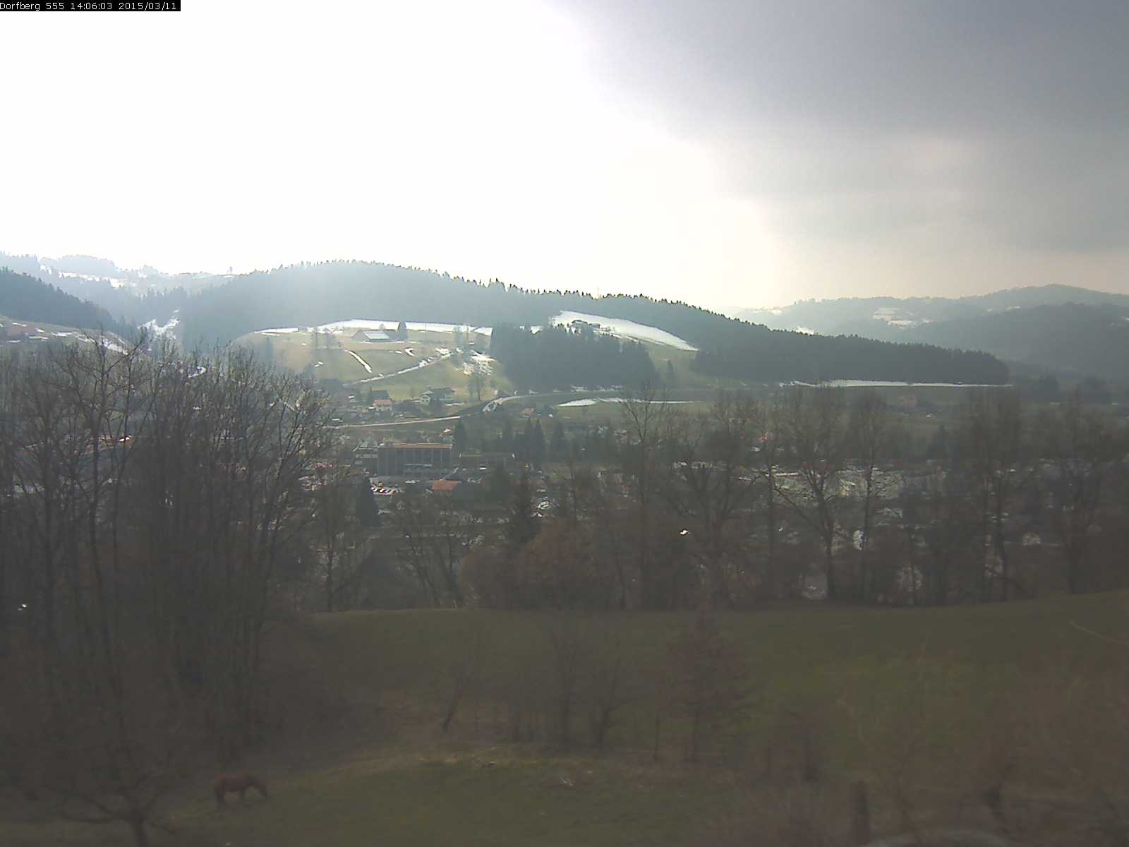 Webcam-Bild: Aussicht vom Dorfberg in Langnau 20150311-140601
