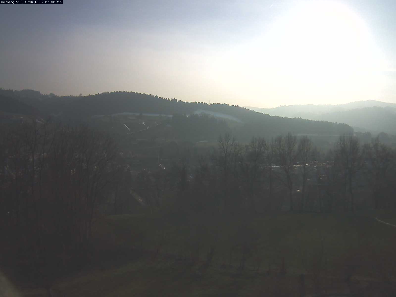 Webcam-Bild: Aussicht vom Dorfberg in Langnau 20150311-170601