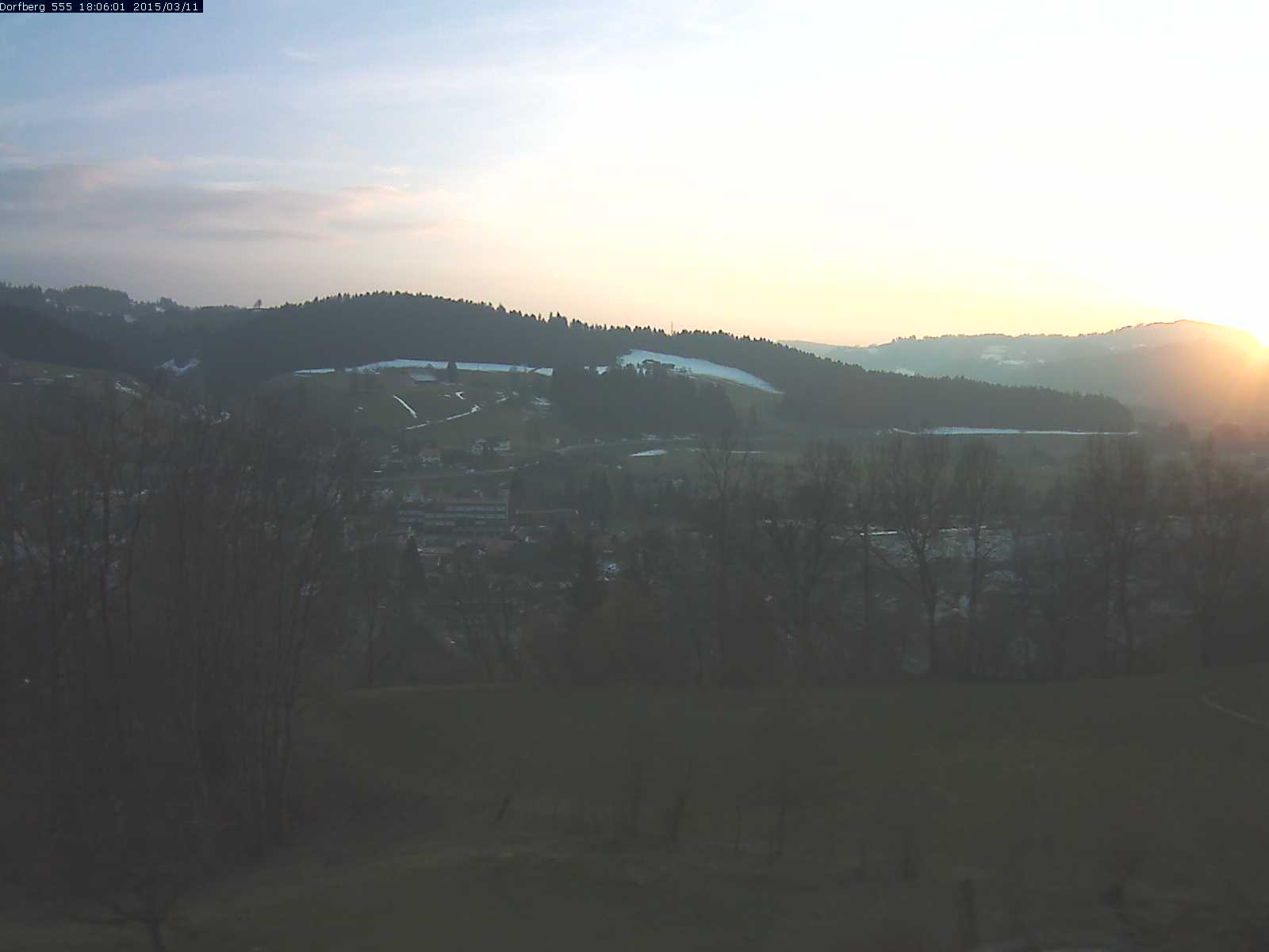 Webcam-Bild: Aussicht vom Dorfberg in Langnau 20150311-180601