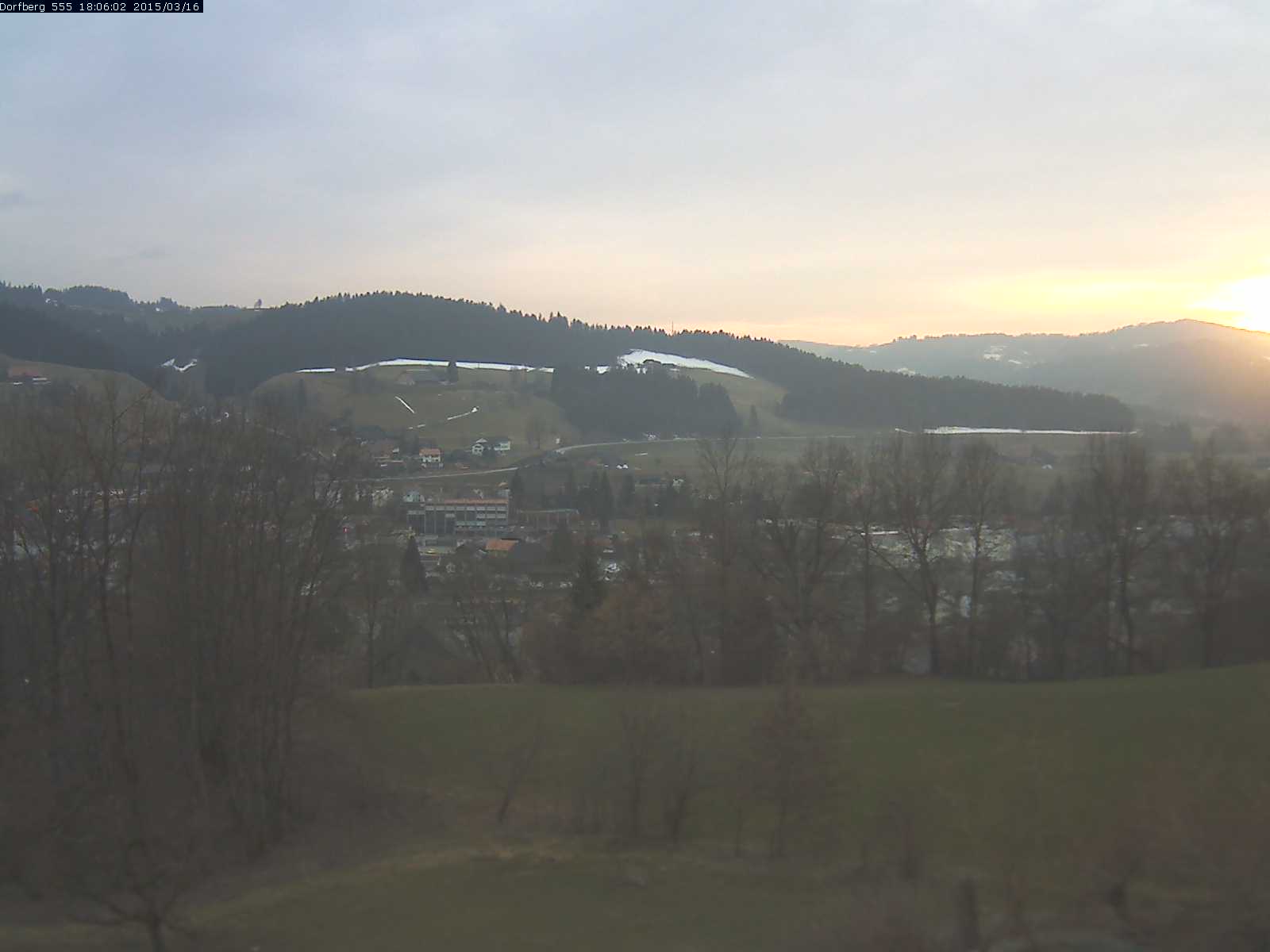 Webcam-Bild: Aussicht vom Dorfberg in Langnau 20150316-180601
