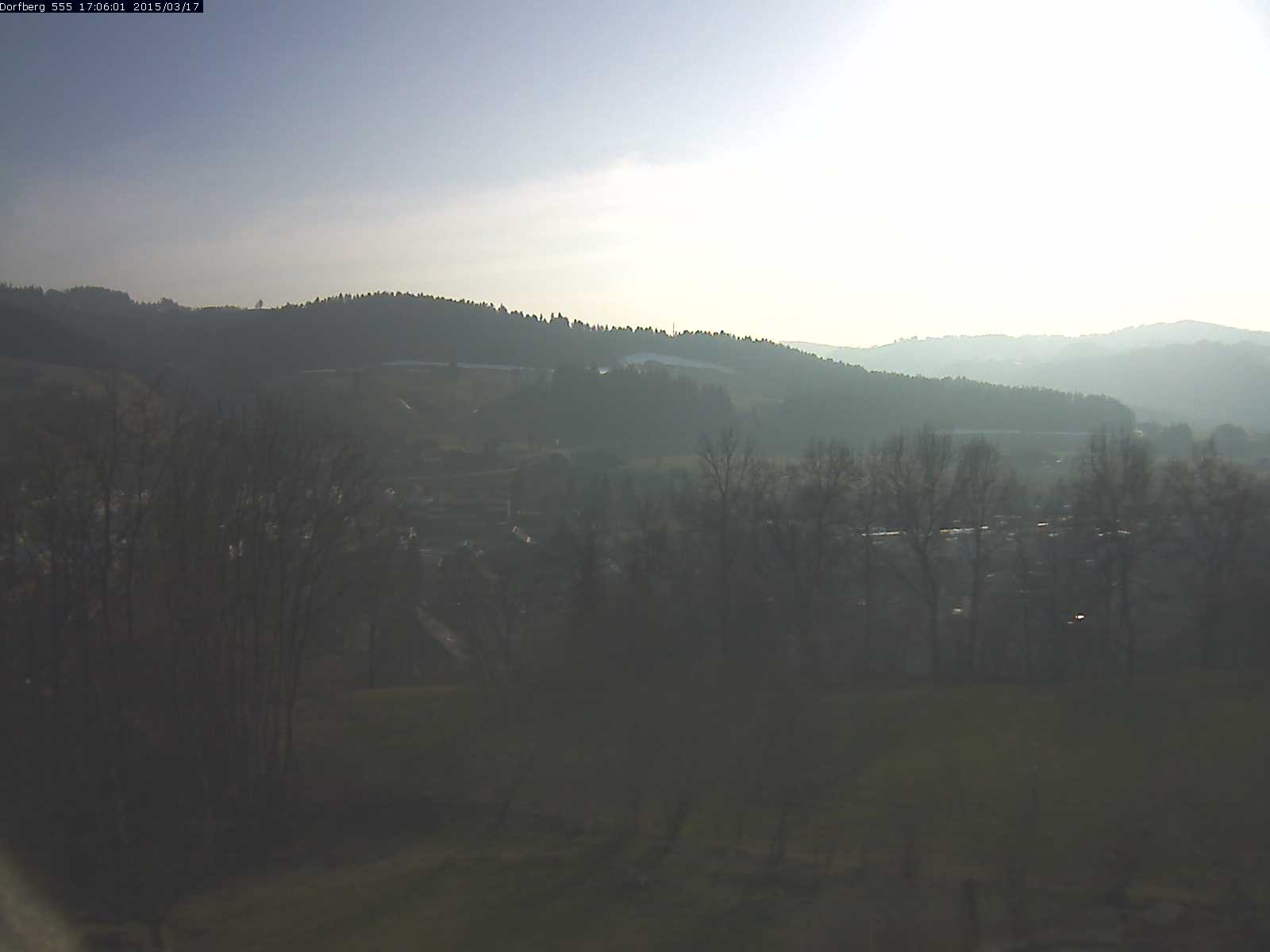 Webcam-Bild: Aussicht vom Dorfberg in Langnau 20150317-170601
