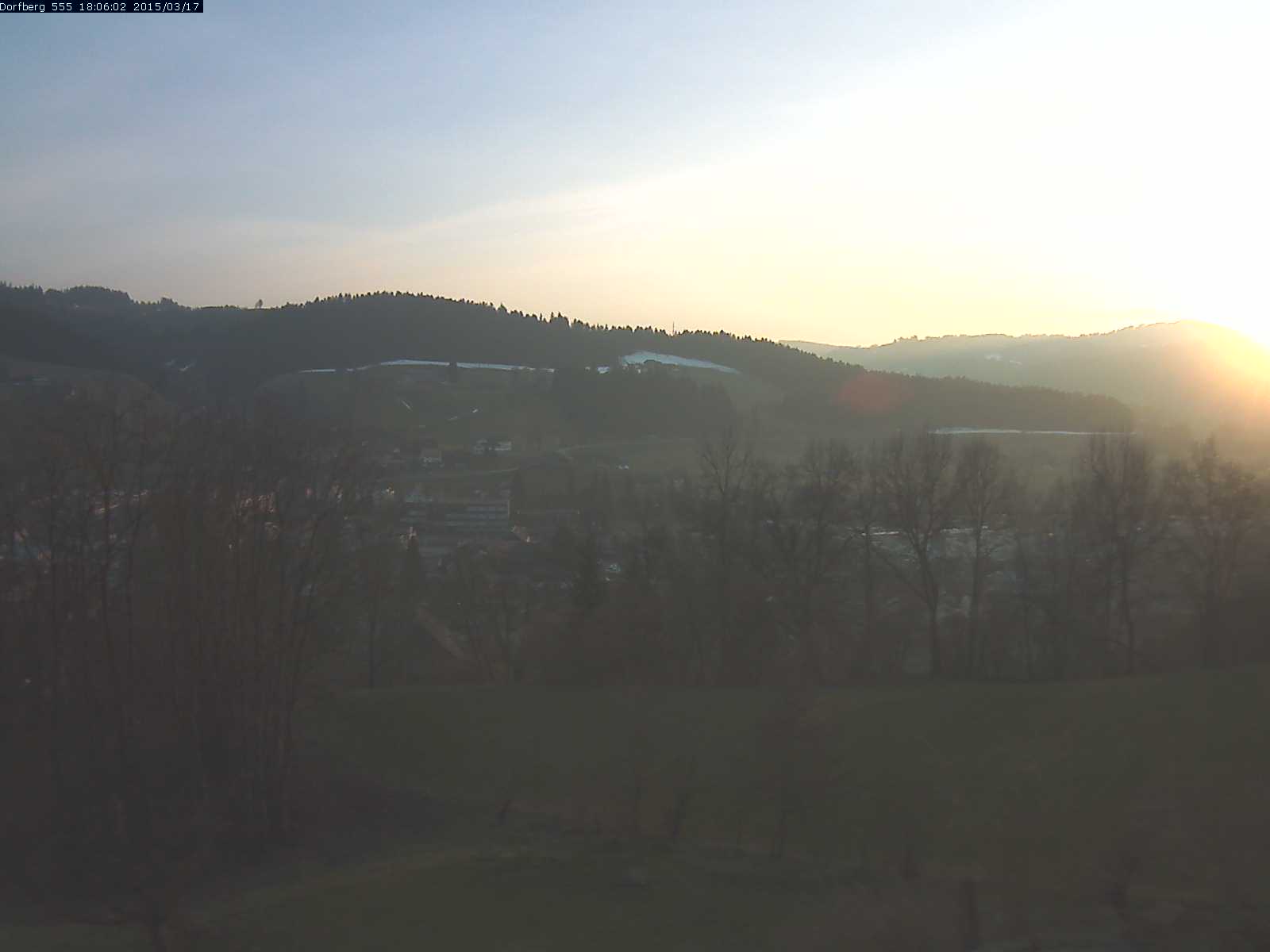 Webcam-Bild: Aussicht vom Dorfberg in Langnau 20150317-180601