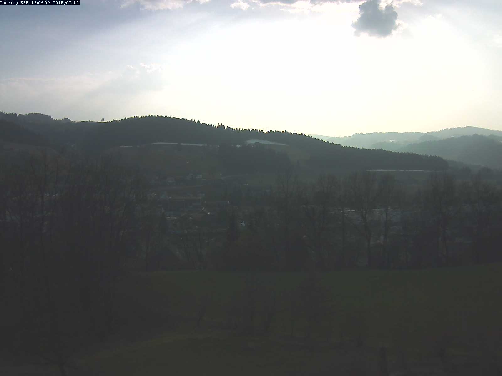 Webcam-Bild: Aussicht vom Dorfberg in Langnau 20150318-160601