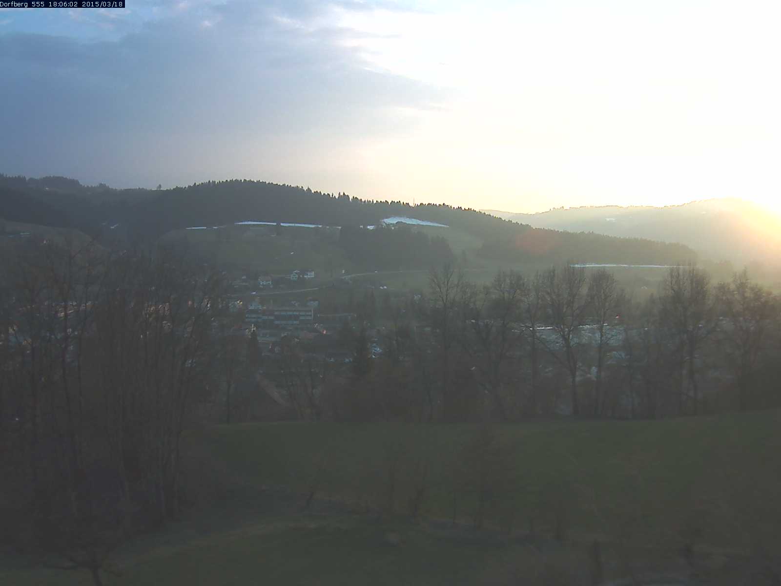 Webcam-Bild: Aussicht vom Dorfberg in Langnau 20150318-180601