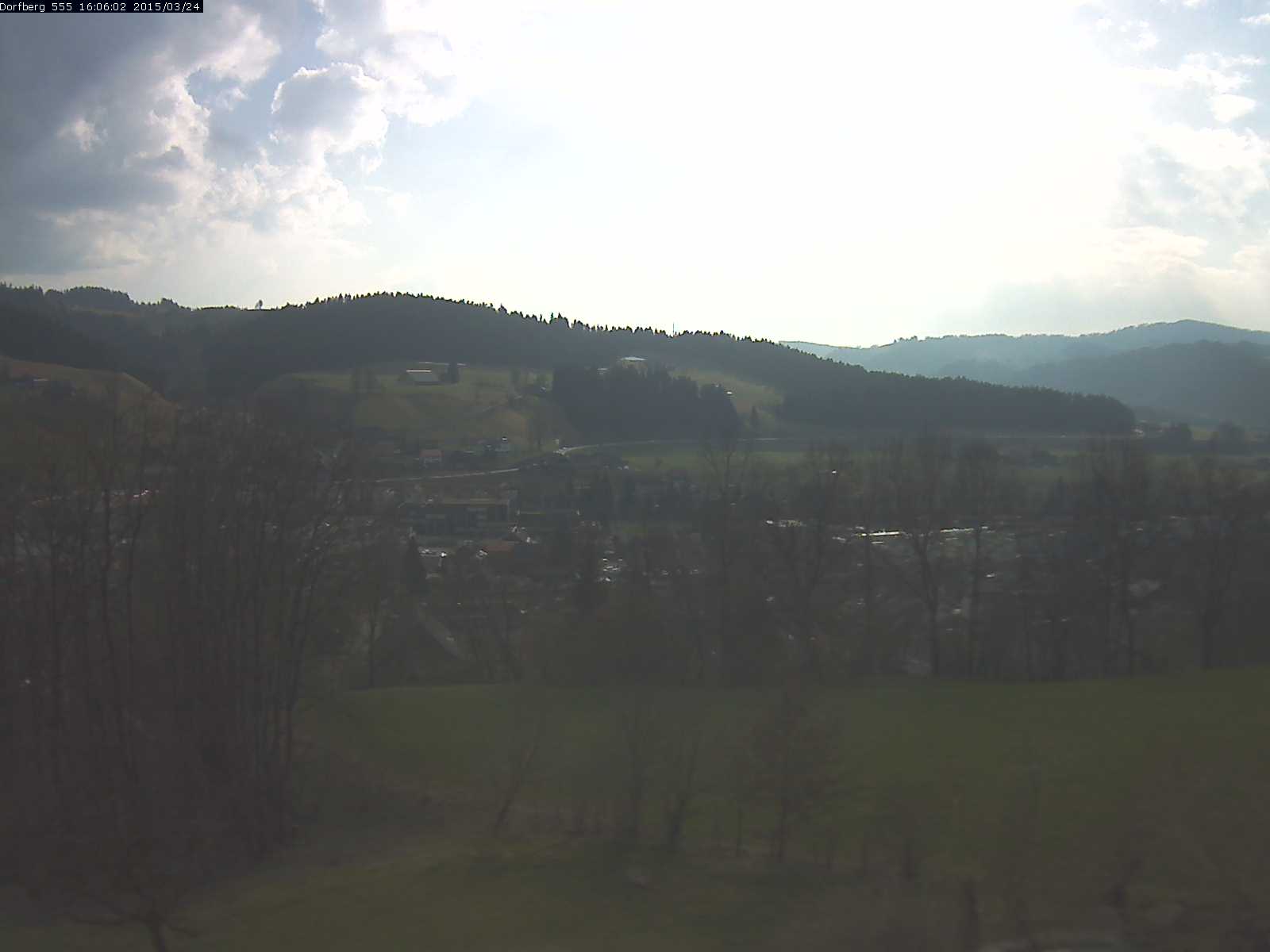Webcam-Bild: Aussicht vom Dorfberg in Langnau 20150324-160601