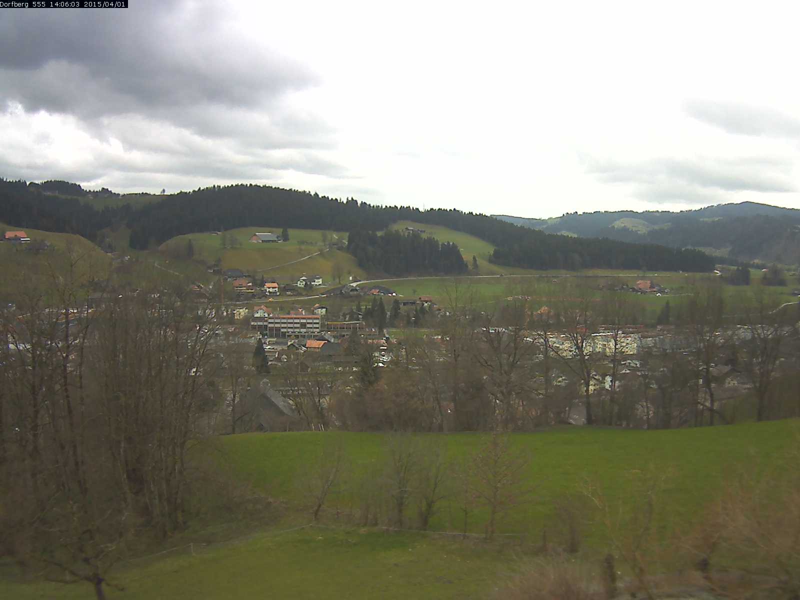 Webcam-Bild: Aussicht vom Dorfberg in Langnau 20150401-140601