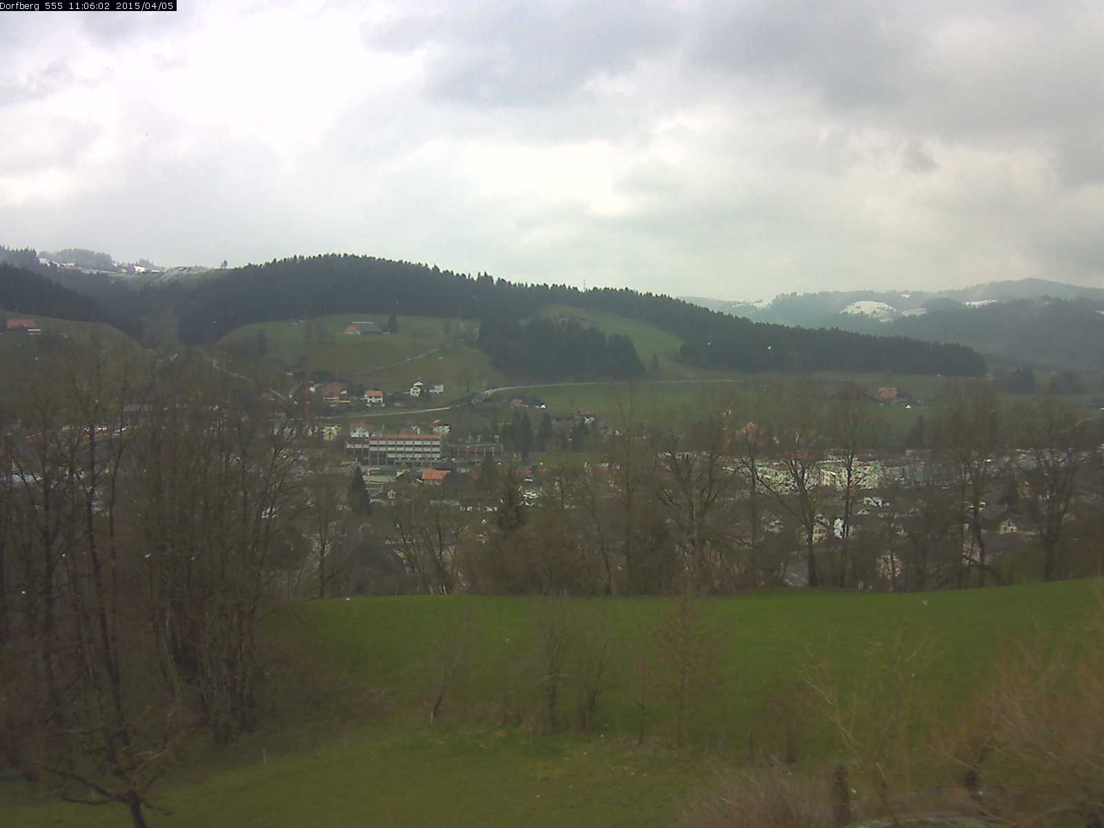Webcam-Bild: Aussicht vom Dorfberg in Langnau 20150405-110601