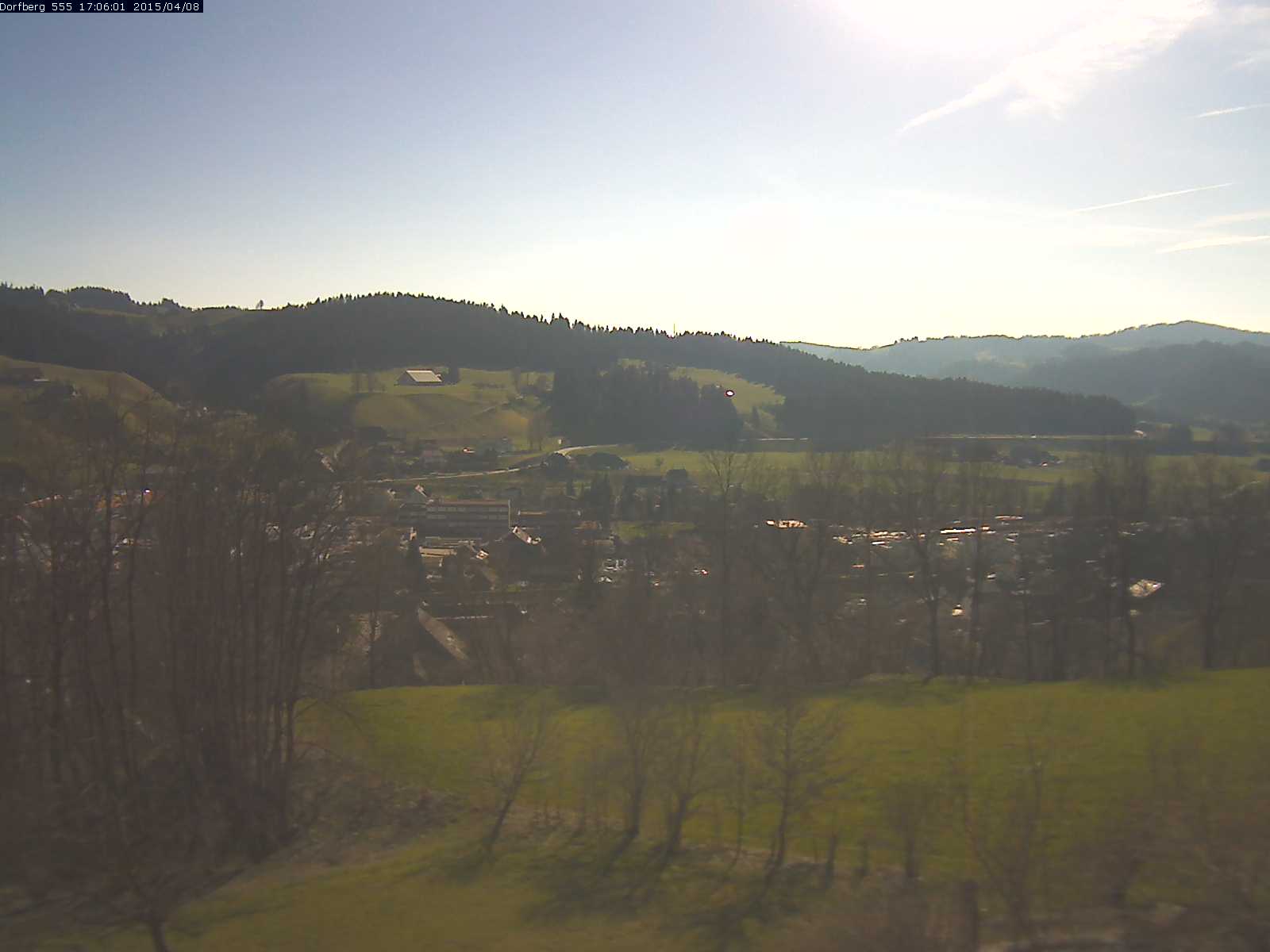 Webcam-Bild: Aussicht vom Dorfberg in Langnau 20150408-170601
