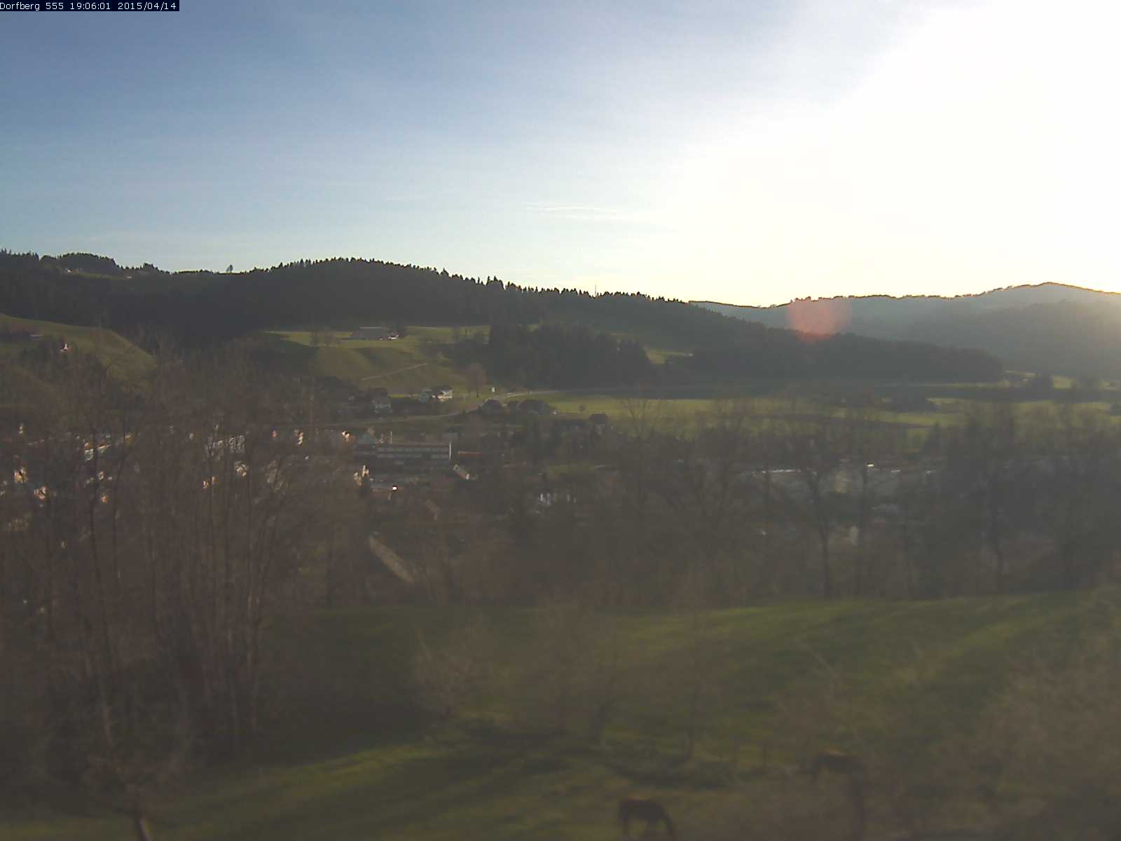 Webcam-Bild: Aussicht vom Dorfberg in Langnau 20150414-190601