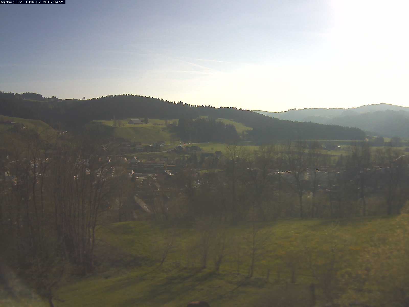 Webcam-Bild: Aussicht vom Dorfberg in Langnau 20150421-180601