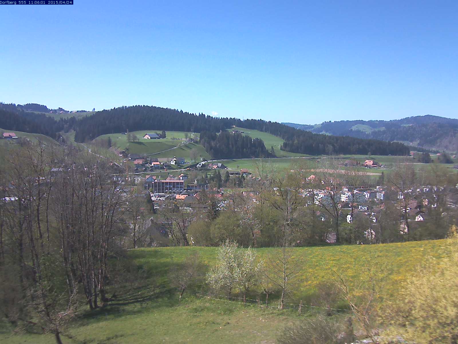 Webcam-Bild: Aussicht vom Dorfberg in Langnau 20150424-110601