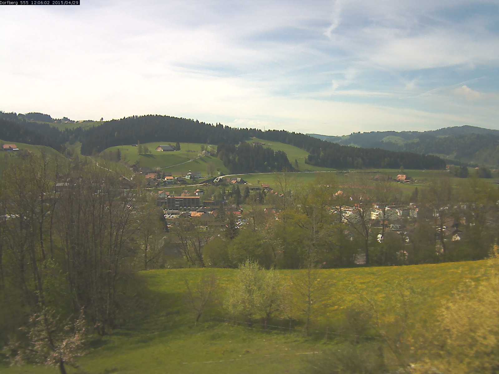 Webcam-Bild: Aussicht vom Dorfberg in Langnau 20150429-120601