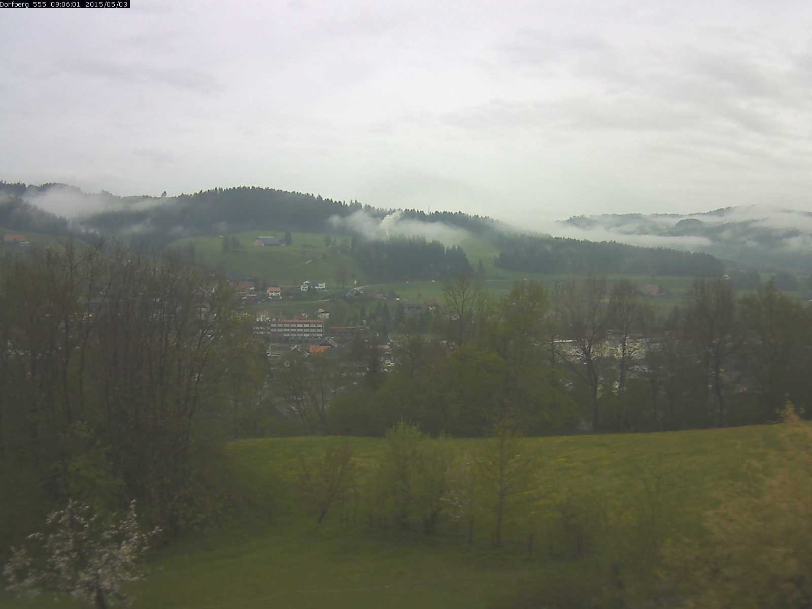 Webcam-Bild: Aussicht vom Dorfberg in Langnau 20150503-090601