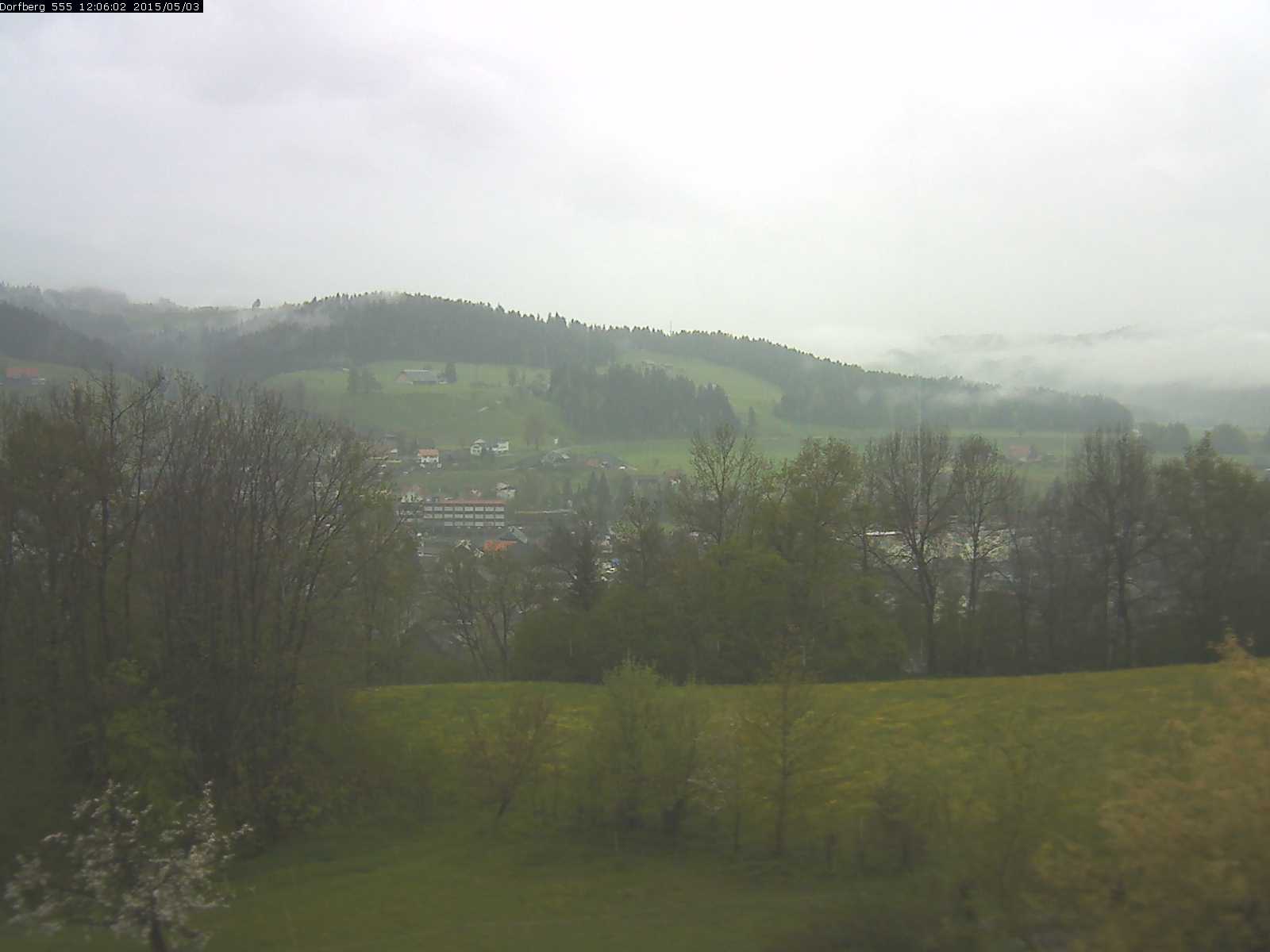Webcam-Bild: Aussicht vom Dorfberg in Langnau 20150503-120601