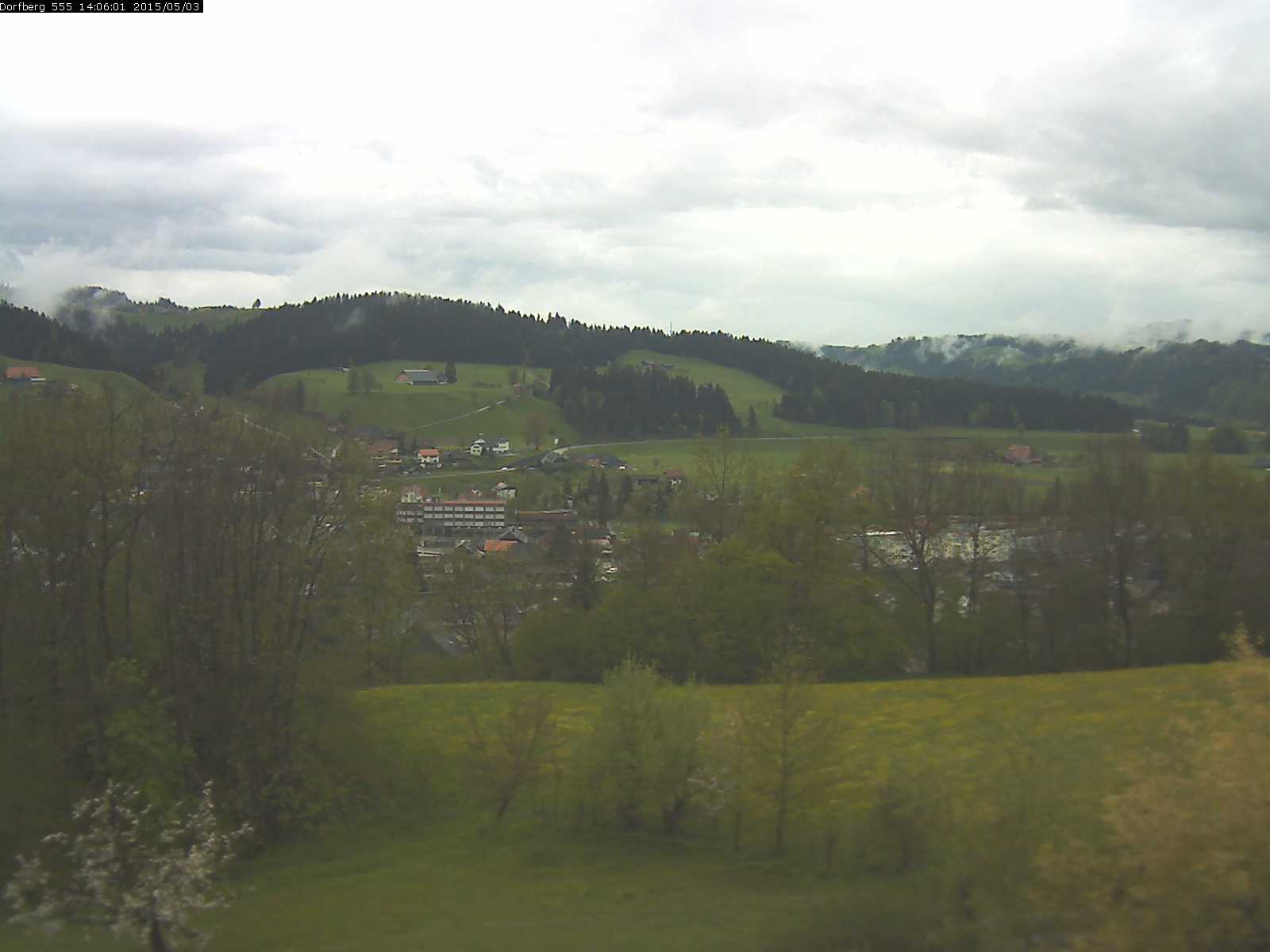 Webcam-Bild: Aussicht vom Dorfberg in Langnau 20150503-140601