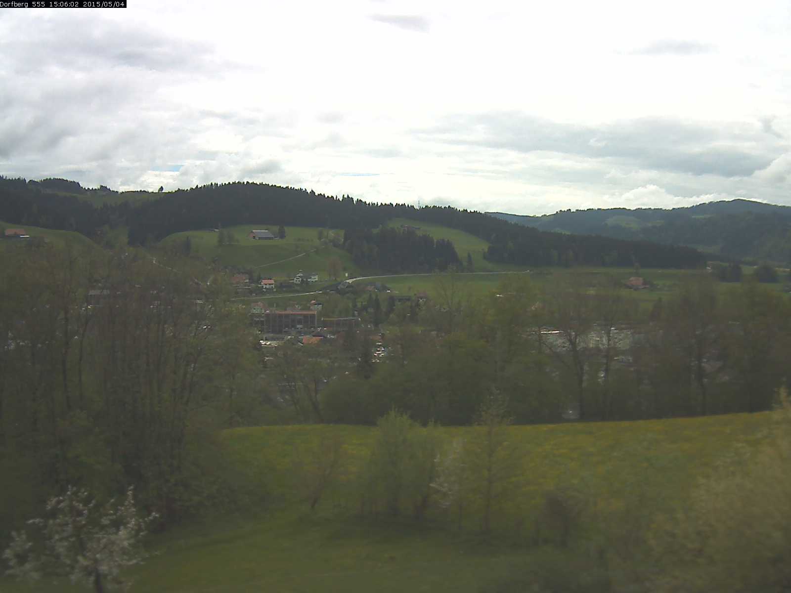 Webcam-Bild: Aussicht vom Dorfberg in Langnau 20150504-150601