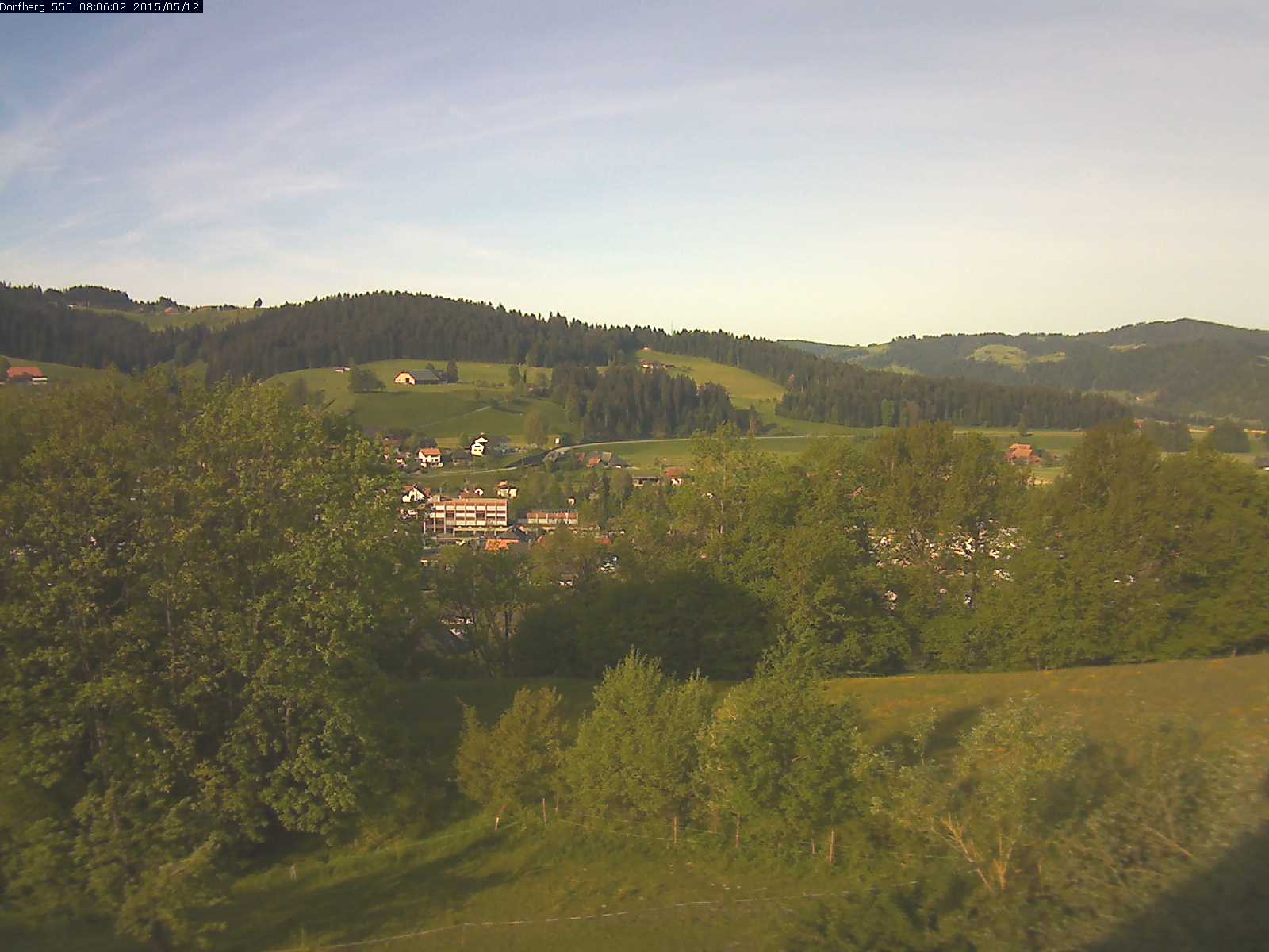 Webcam-Bild: Aussicht vom Dorfberg in Langnau 20150512-080601