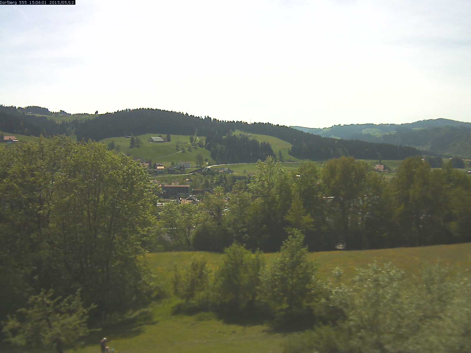 Webcam-Bild: Aussicht vom Dorfberg in Langnau 20150512-150601