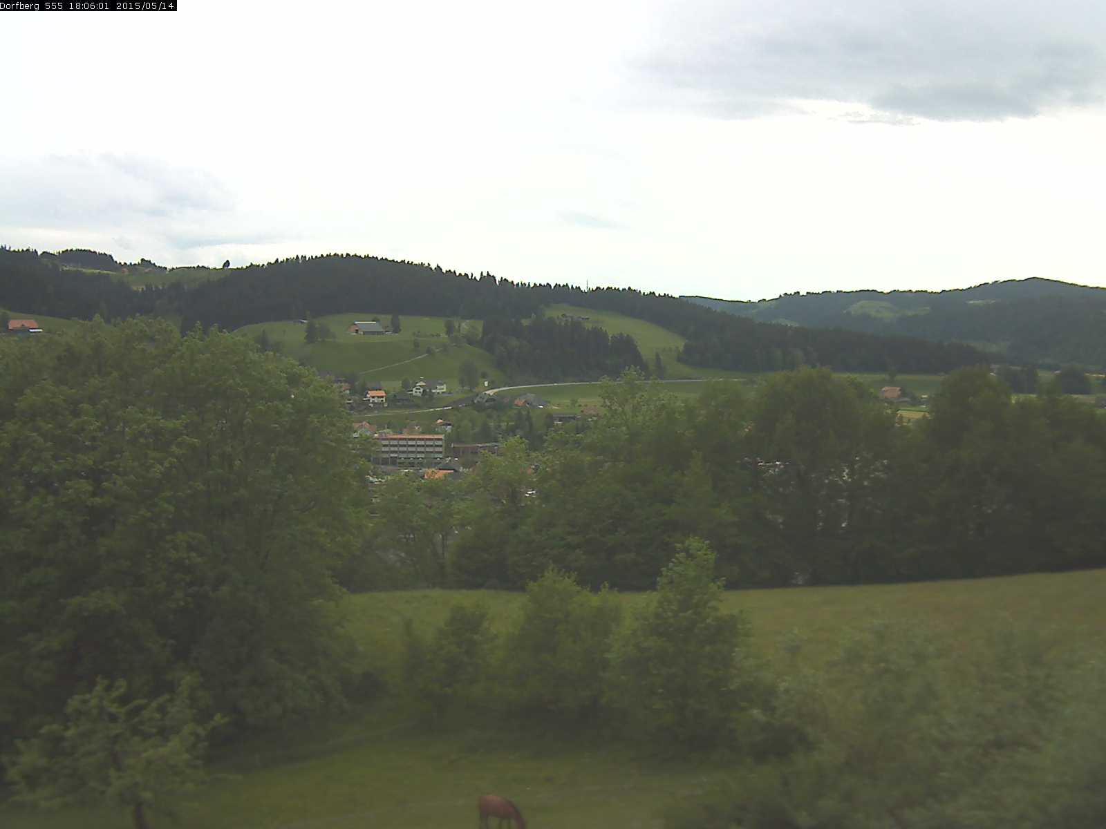 Webcam-Bild: Aussicht vom Dorfberg in Langnau 20150514-180601