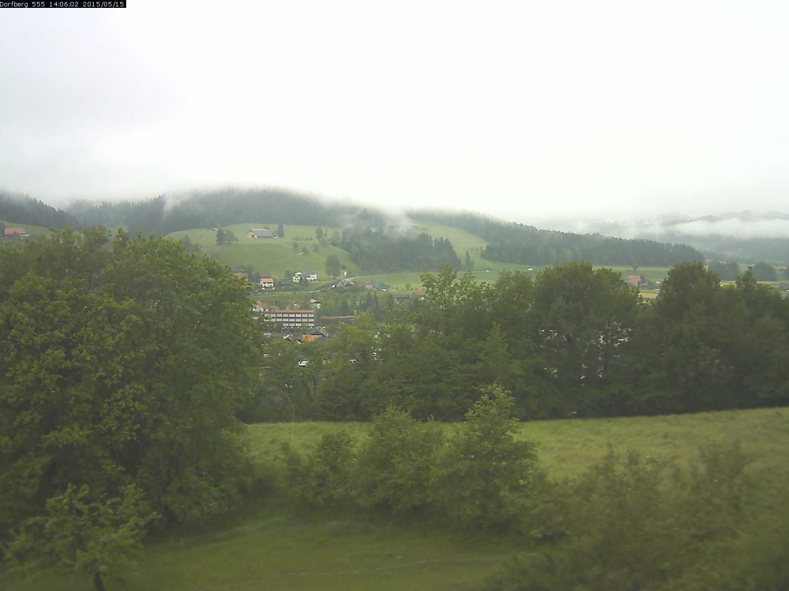Webcam-Bild: Aussicht vom Dorfberg in Langnau 20150515-140601