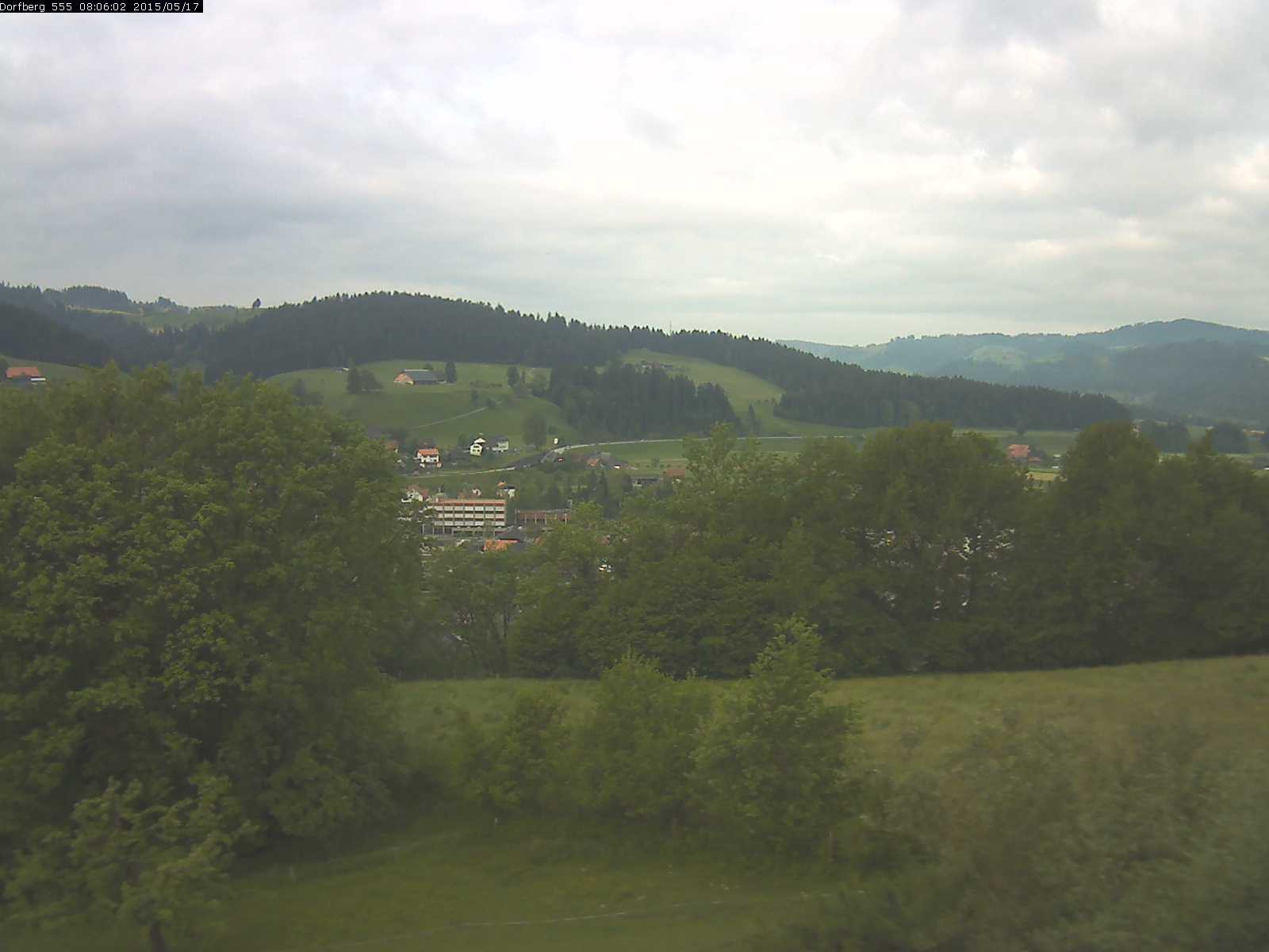 Webcam-Bild: Aussicht vom Dorfberg in Langnau 20150517-080602