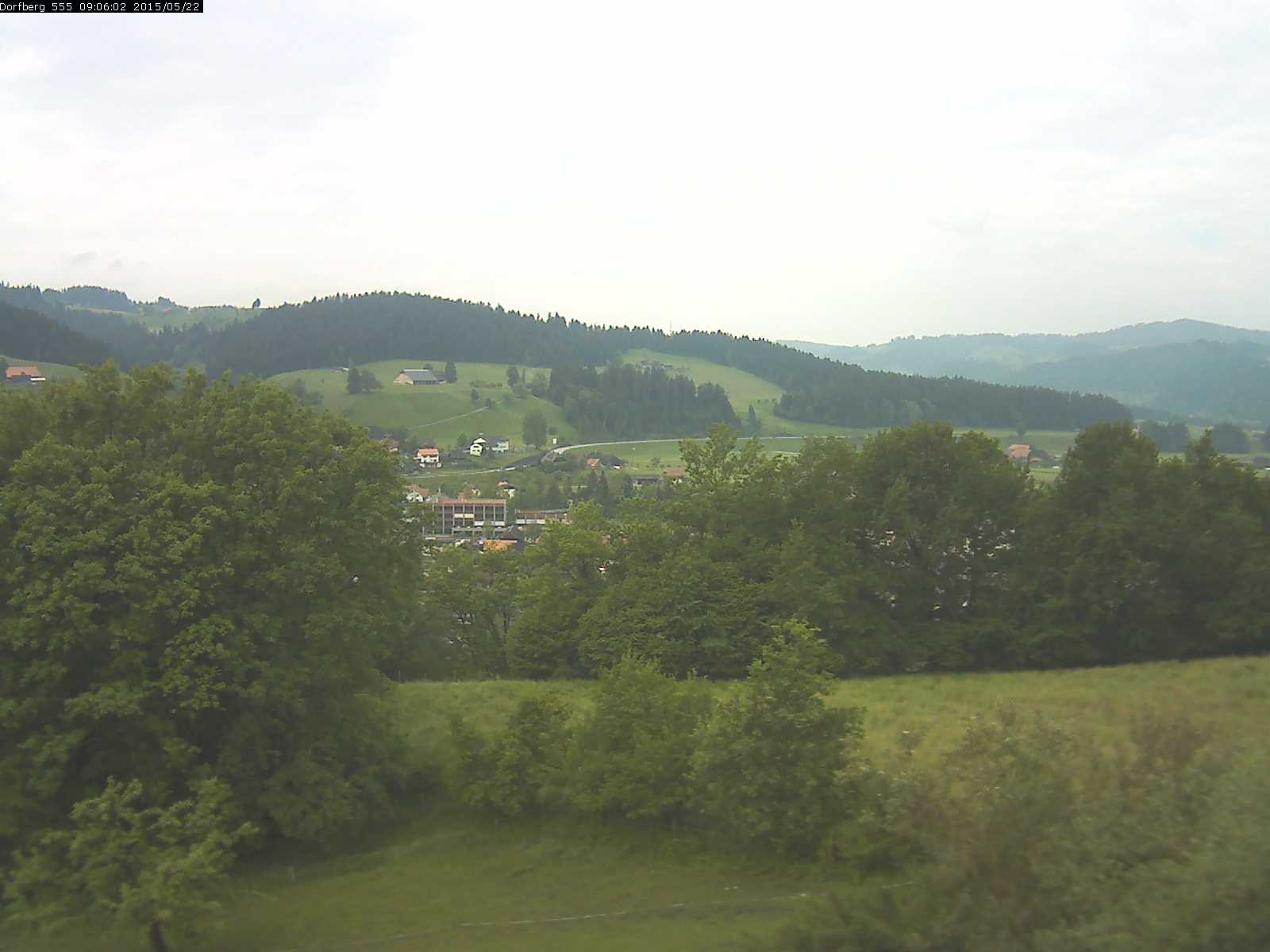 Webcam-Bild: Aussicht vom Dorfberg in Langnau 20150522-090601