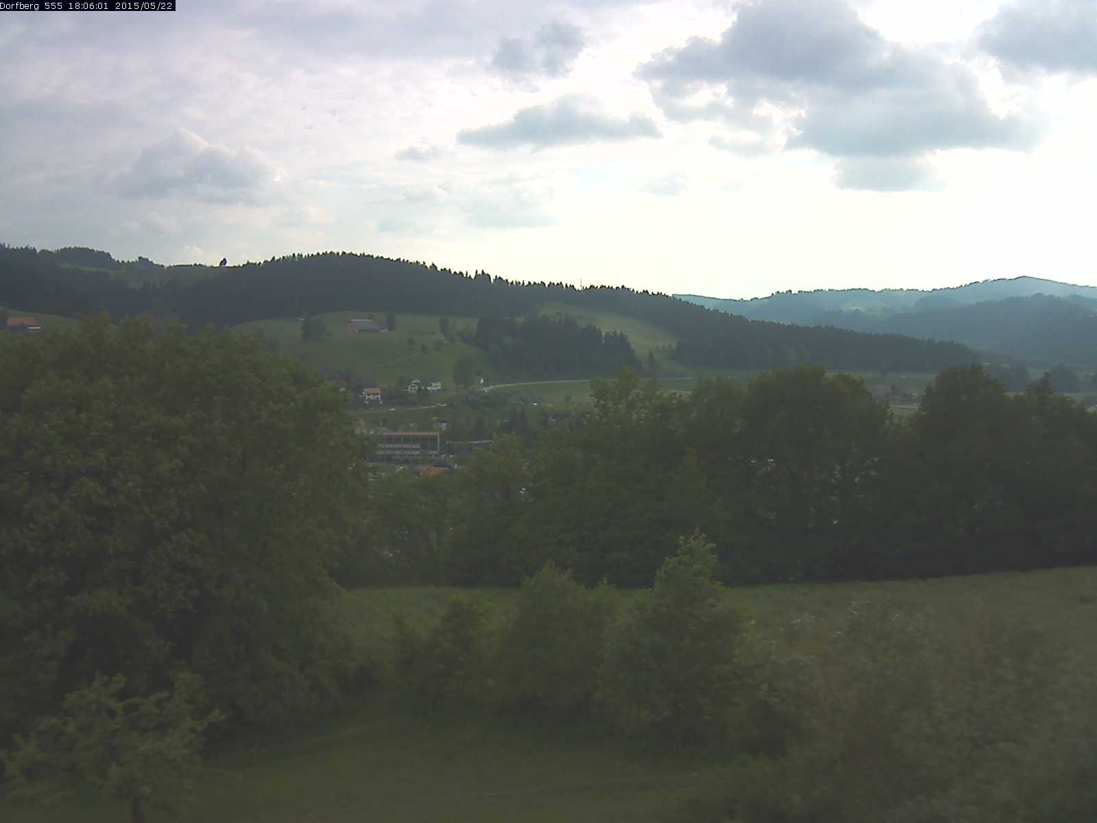Webcam-Bild: Aussicht vom Dorfberg in Langnau 20150522-180601