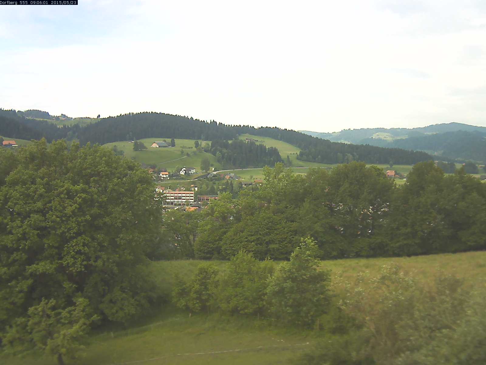 Webcam-Bild: Aussicht vom Dorfberg in Langnau 20150523-090601