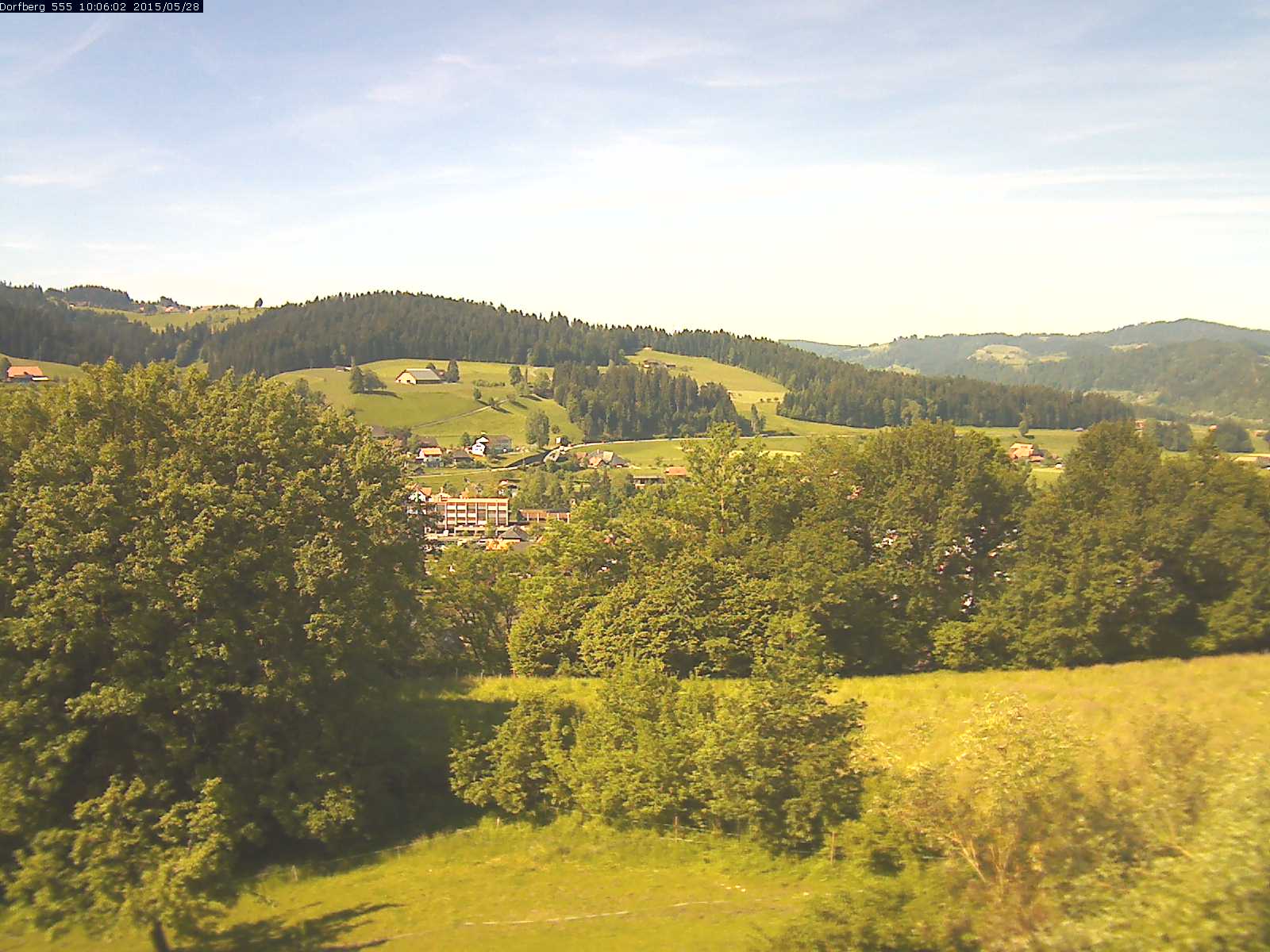 Webcam-Bild: Aussicht vom Dorfberg in Langnau 20150528-100601
