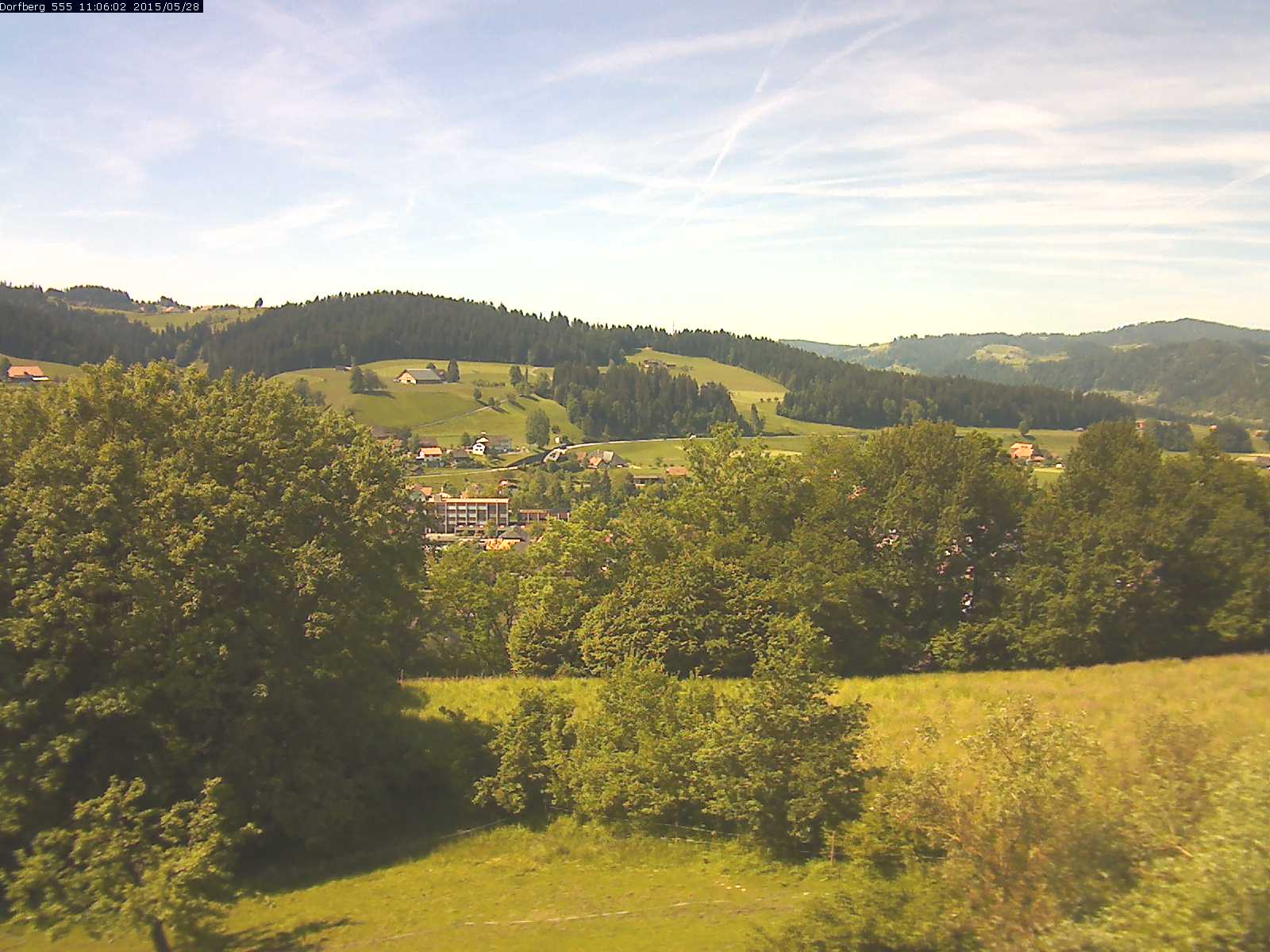 Webcam-Bild: Aussicht vom Dorfberg in Langnau 20150528-110601